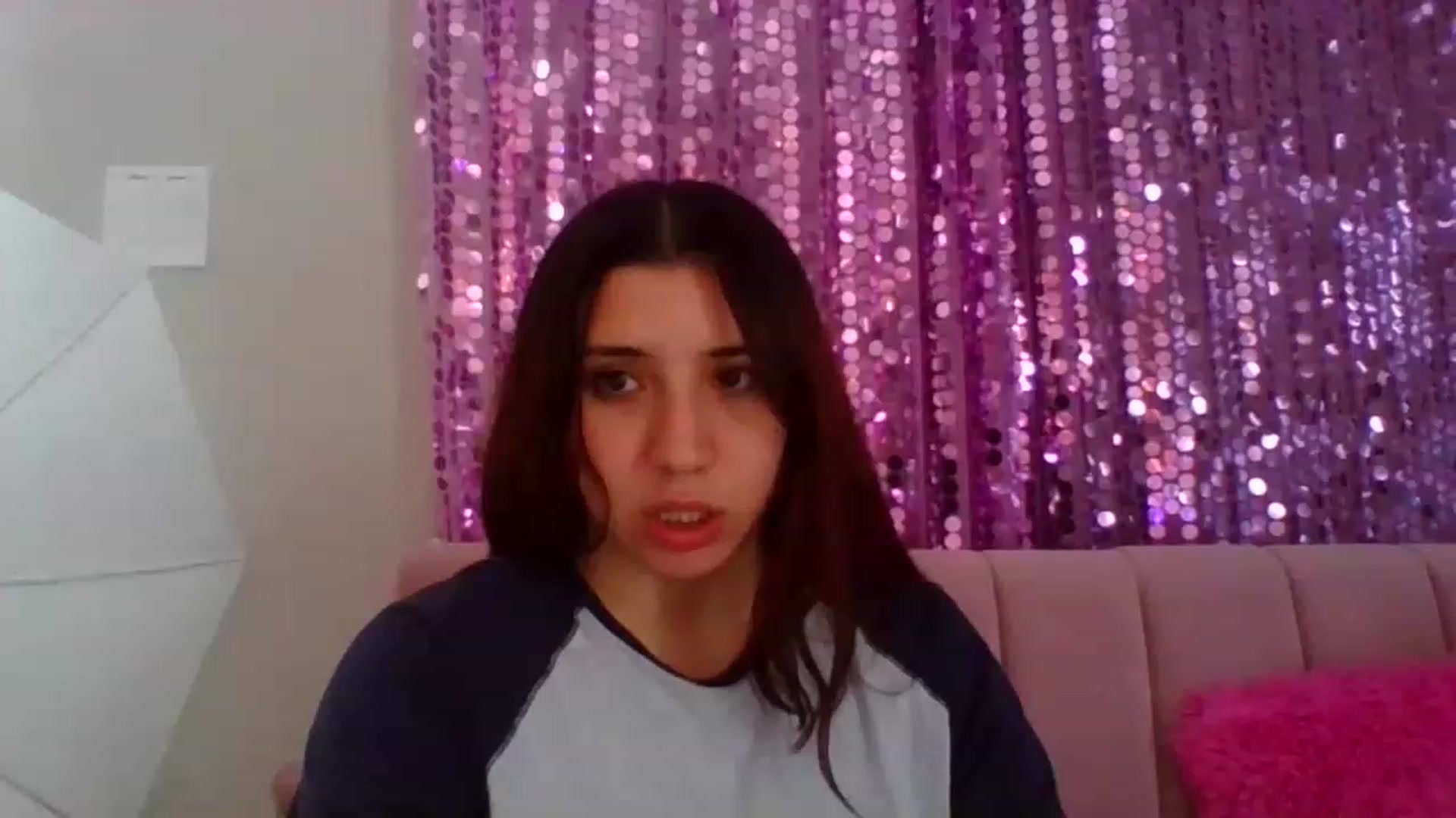 Gallery image thumbnail from Nina_lovez's myfreecams stream on, 05/21/2023, 18:01 image 1 of 20