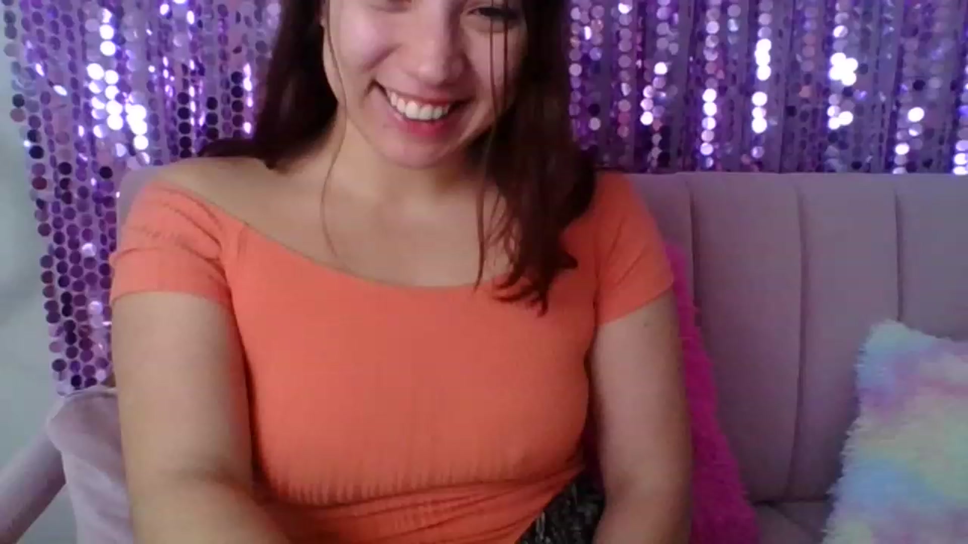 Gallery image thumbnail from Nina_lovez's myfreecams stream on, 06/11/2023, 14:13 image 5 of 20
