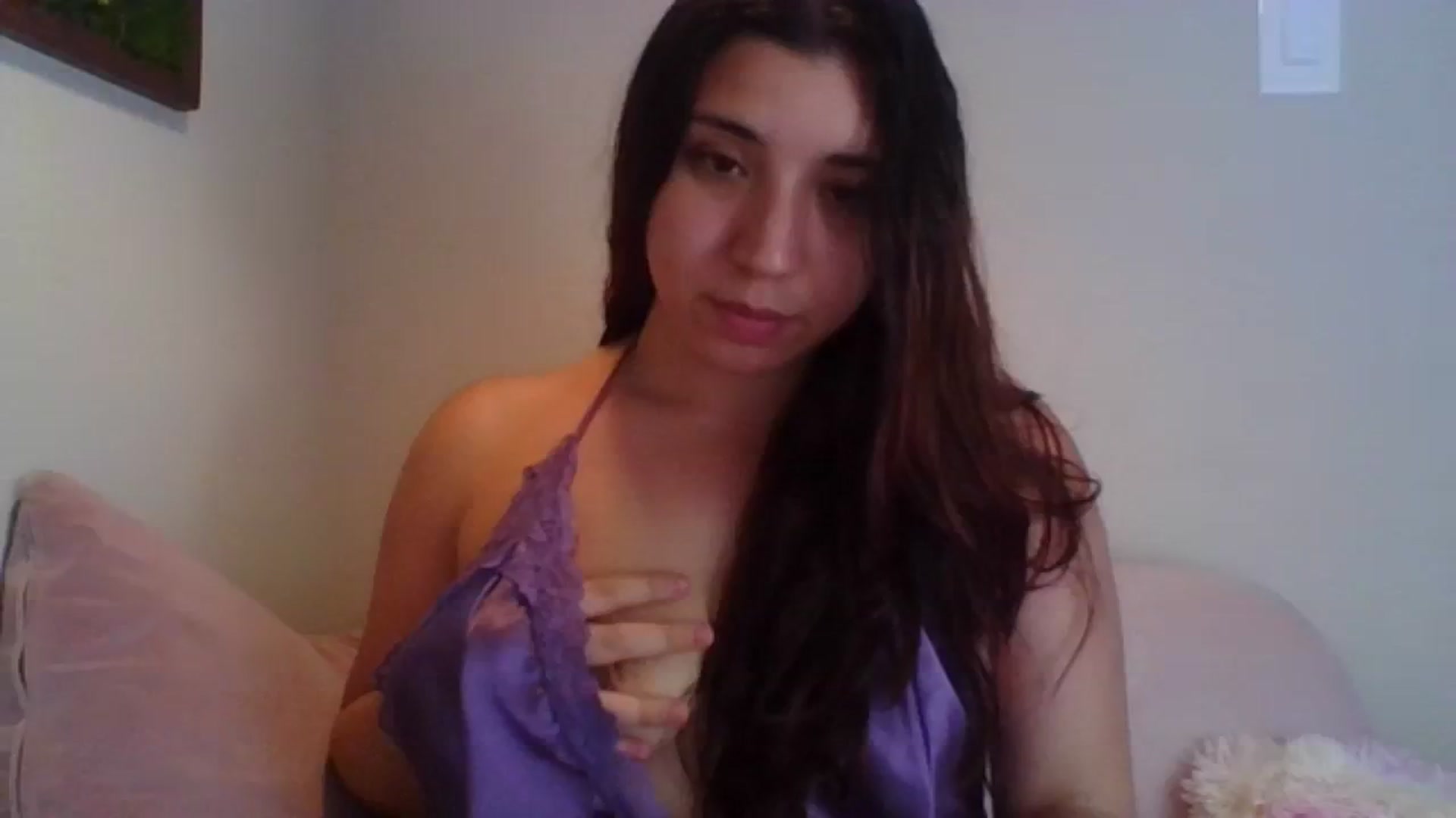 Gallery image thumbnail from Nina_lovez's myfreecams stream on, 08/03/2023, 17:54 image 1 of 20