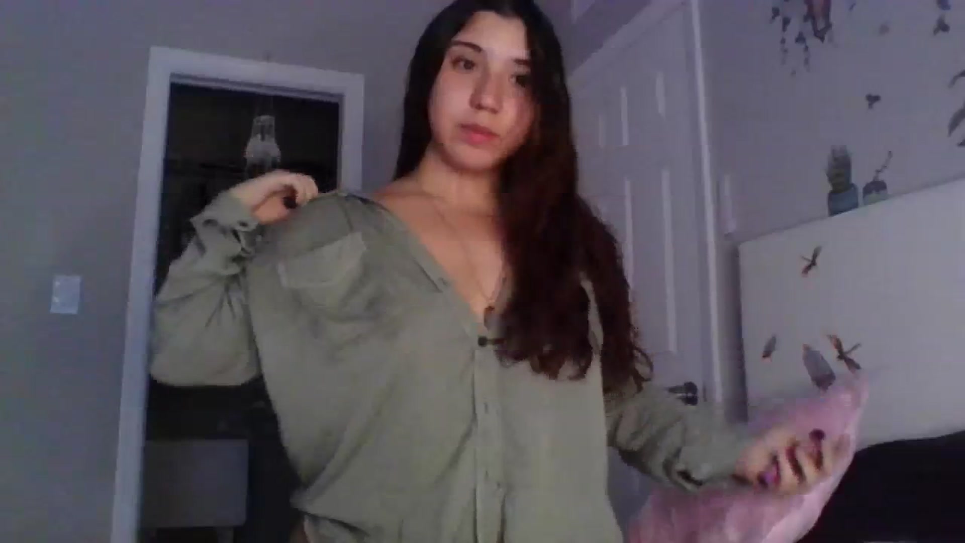 Gallery image thumbnail from Nina_lovez's myfreecams stream on, 08/06/2023, 16:35 image 14 of 20