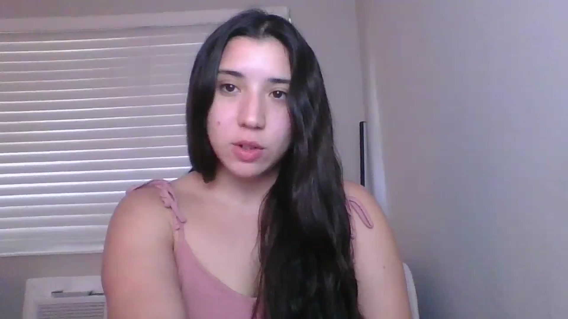 Gallery image thumbnail from Nina_lovez's myfreecams stream on, 08/23/2023, 16:59 image 13 of 20