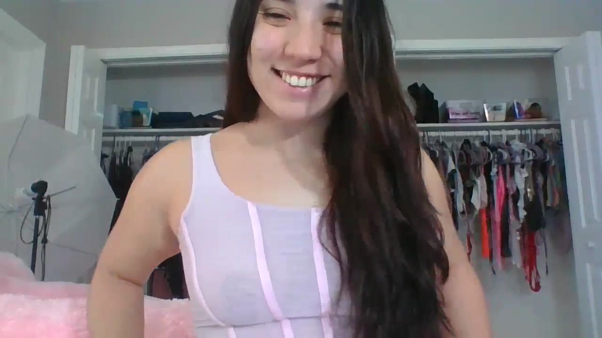 Gallery image thumbnail from Nina_lovez's myfreecams stream on, 09/20/2023, 14:12 image 16 of 20