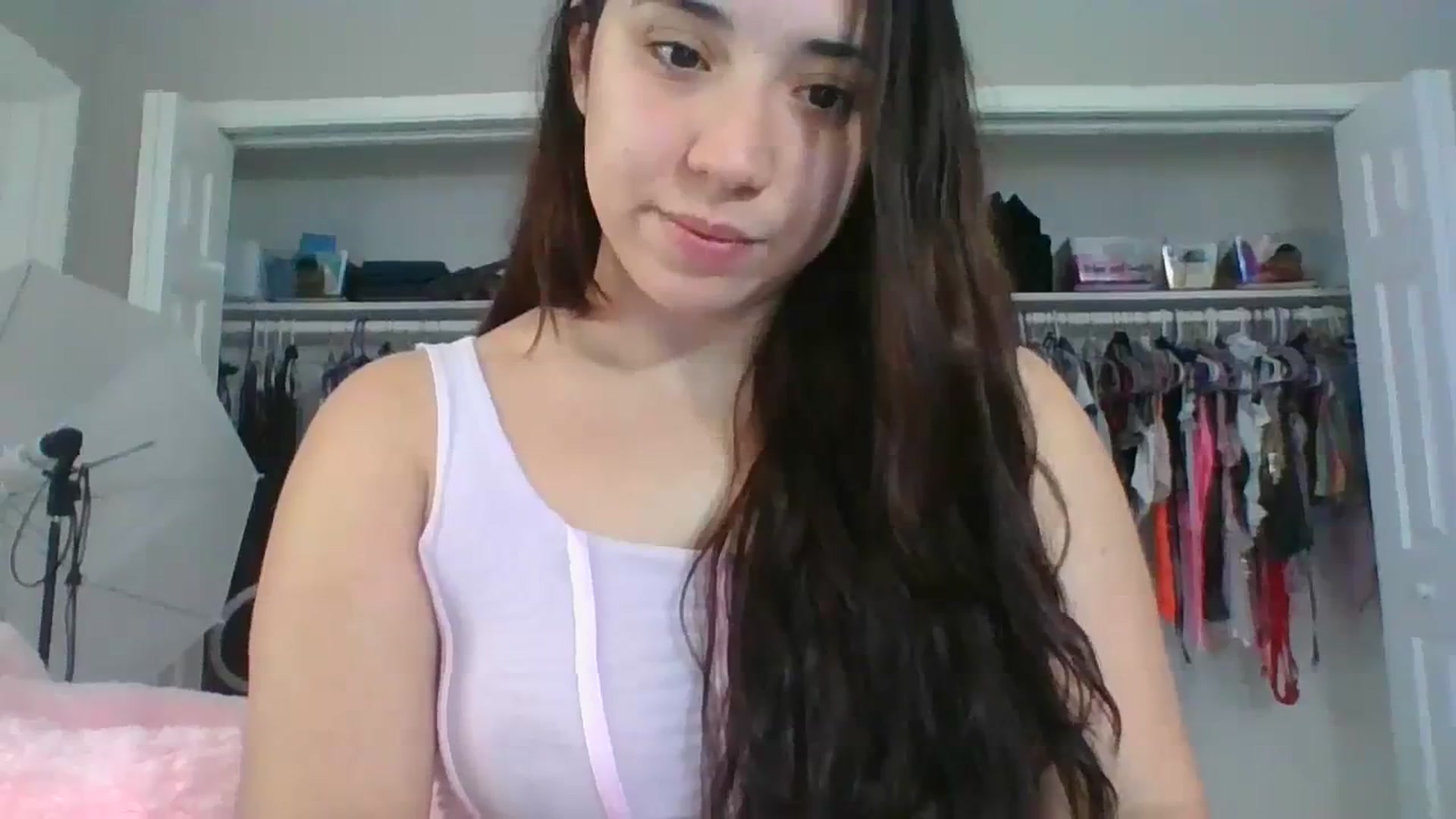 Gallery image thumbnail from Nina_lovez's myfreecams stream on, 09/20/2023, 14:12 image 19 of 20