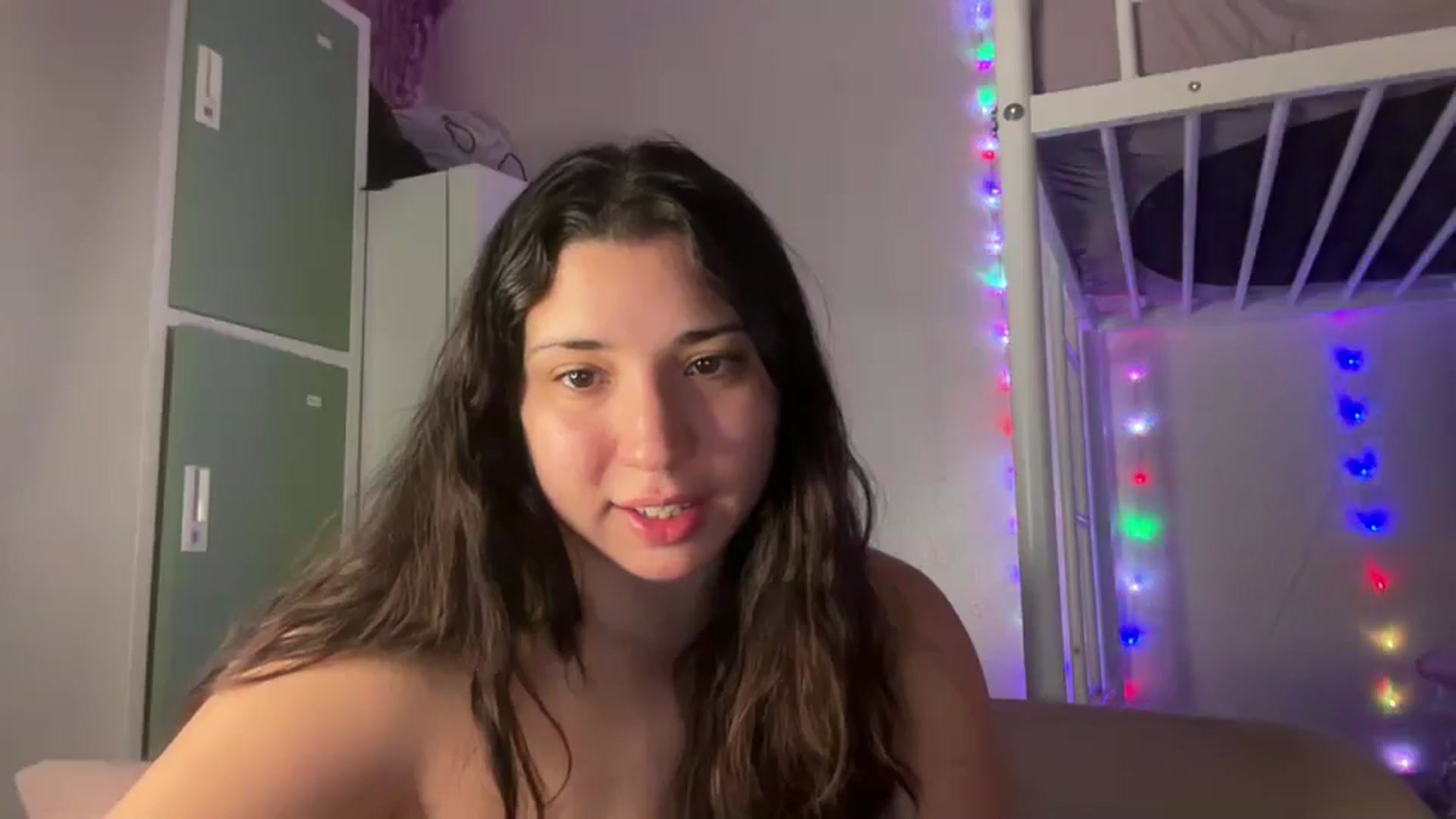 Gallery image thumbnail from Nina_lovez's myfreecams stream on, 04/16/2025, 15:54 image 10 of 20