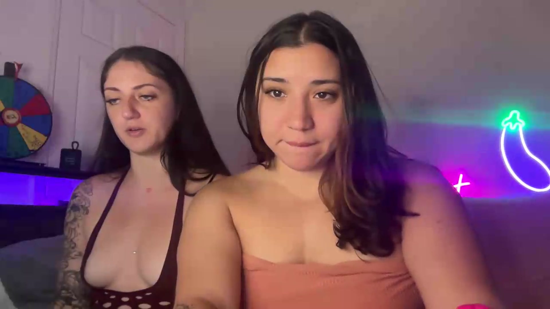 Gallery image thumbnail from Nina_lovez's myfreecams stream on, 04/30/2026, 15:06 image 18 of 20