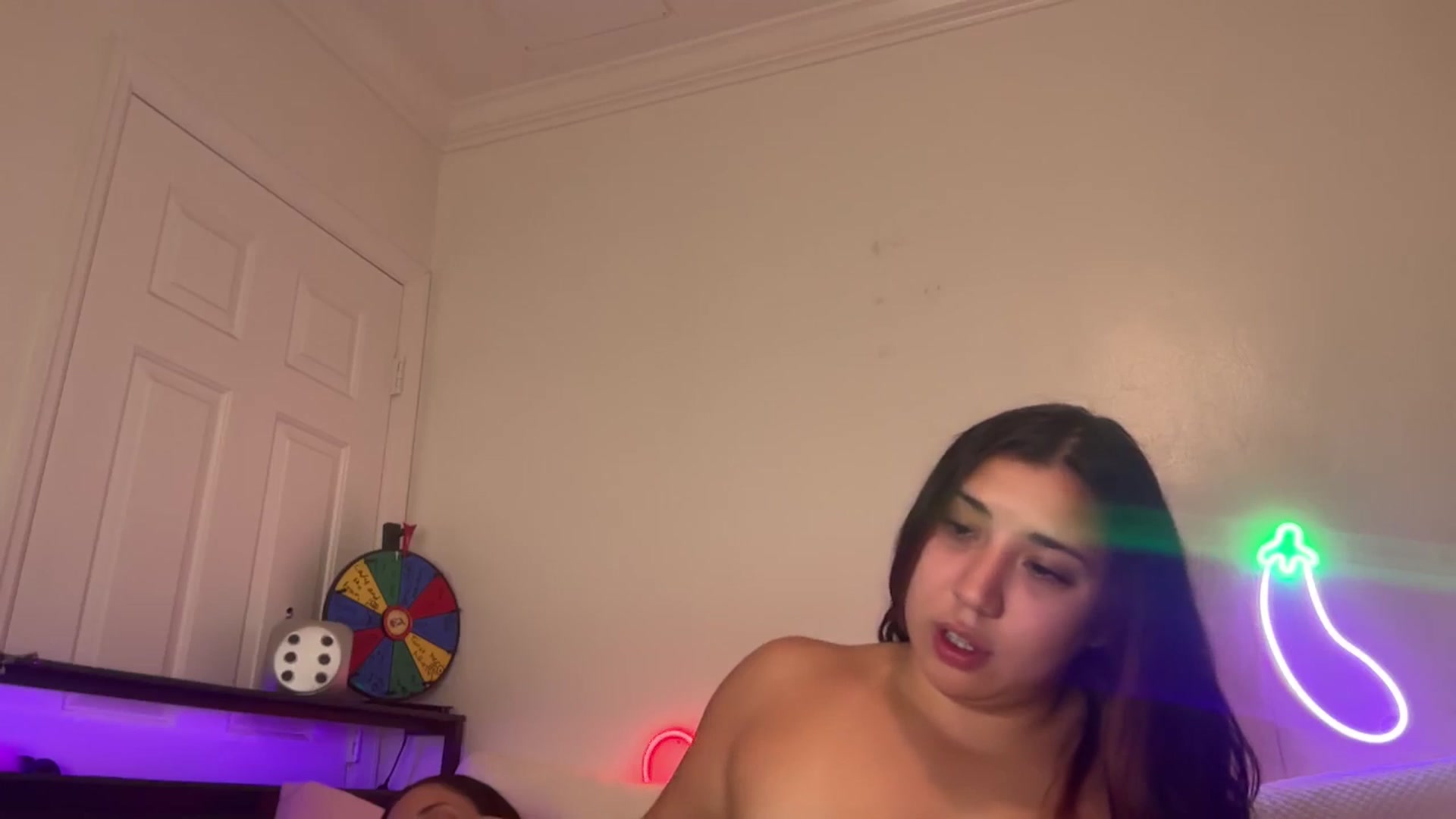 Gallery image thumbnail from Nina_lovez's myfreecams stream on, 05/01/2026, 15:57 image 3 of 20