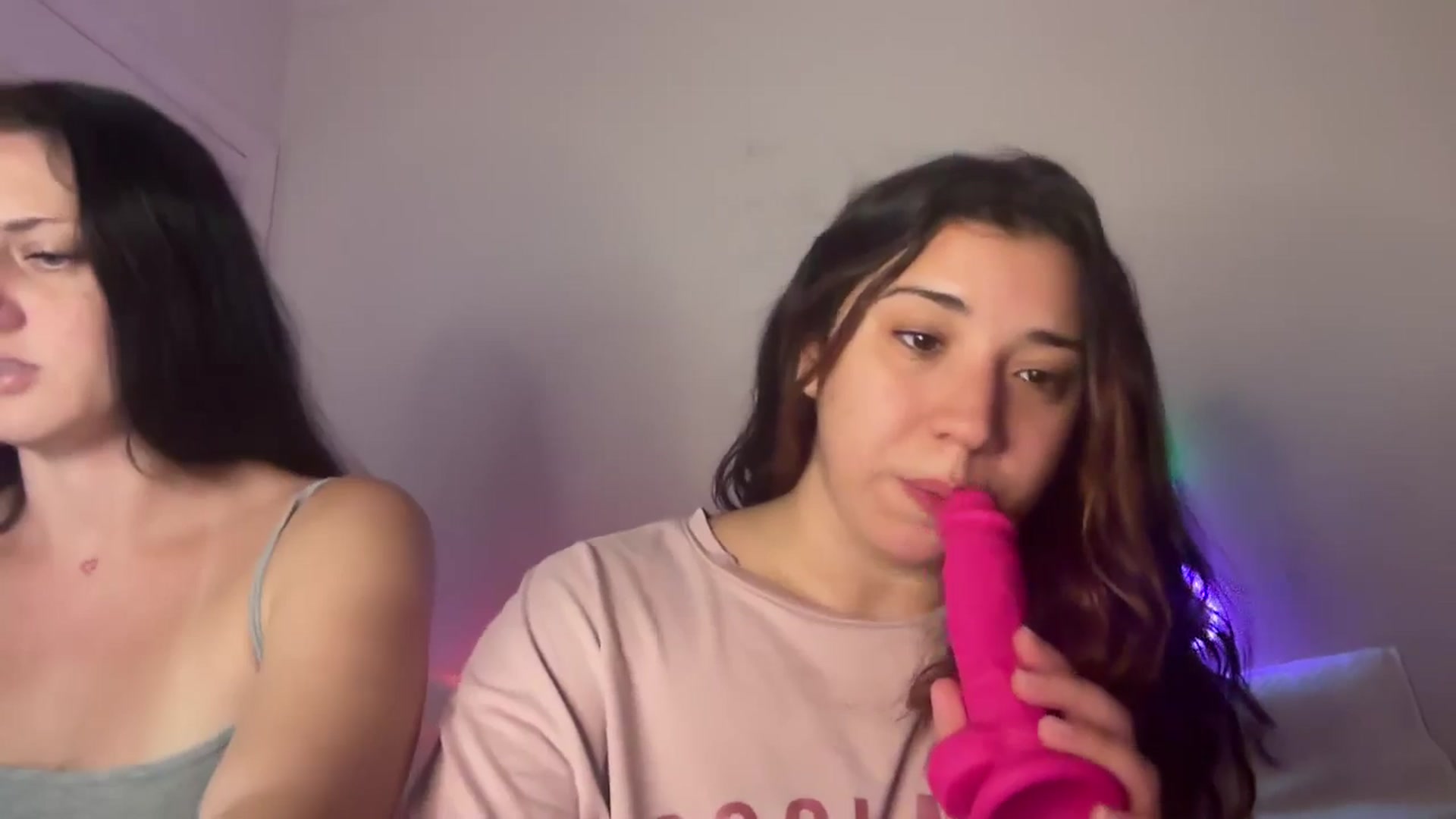 Gallery image thumbnail from Nina_lovez's myfreecams stream on, 05/03/2026, 16:01 image 3 of 20