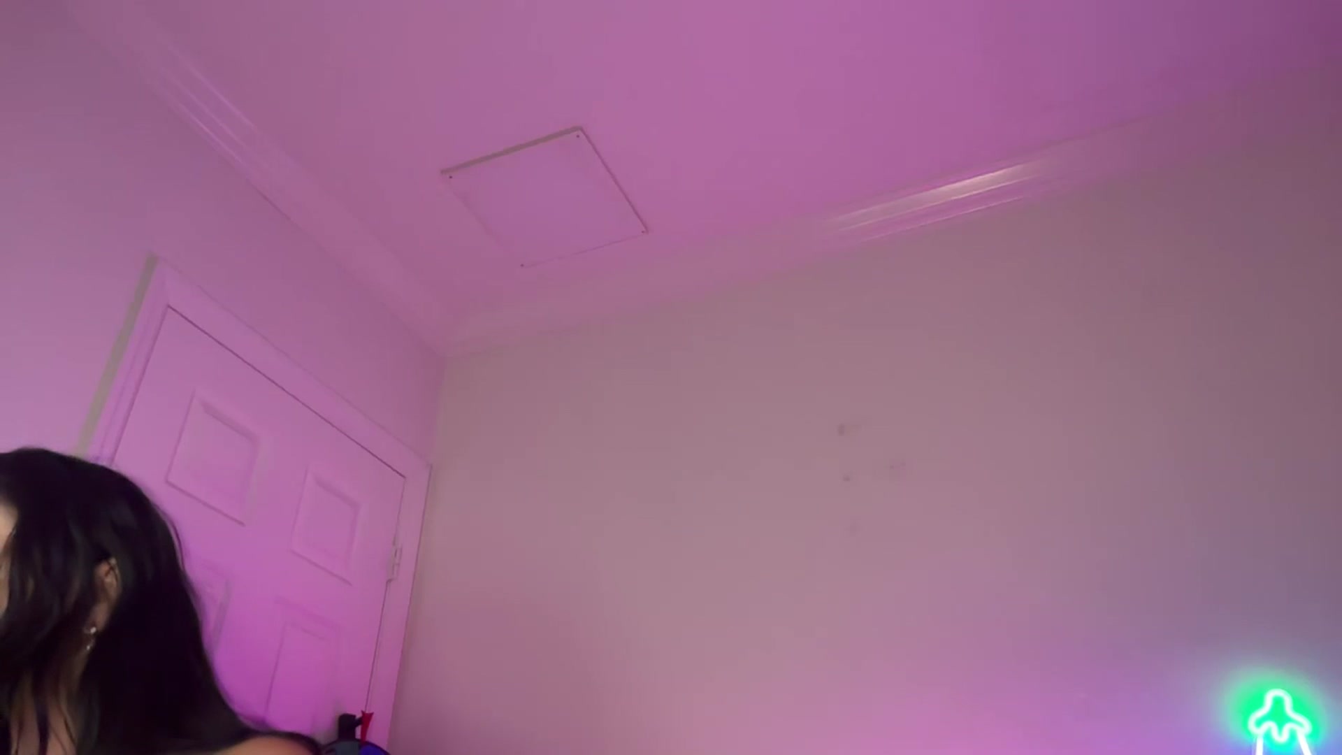 Gallery image thumbnail from Nina_lovez's myfreecams stream on, 05/06/2026, 15:00 image 16 of 20