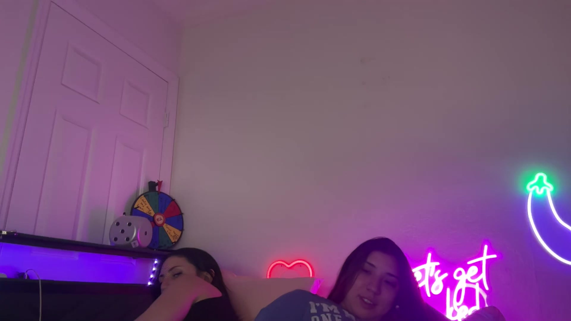 Gallery image thumbnail from Nina_lovez's myfreecams stream on, 05/06/2026, 15:00 image 12 of 20