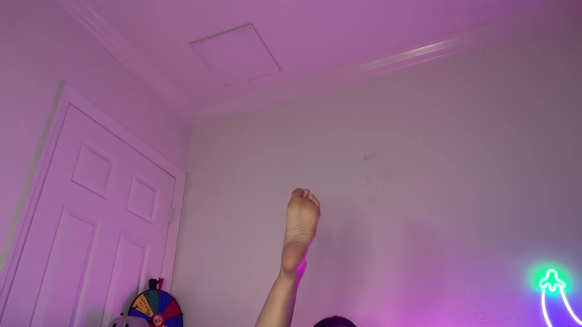 Gallery image thumbnail from Nina_lovez's myfreecams stream on, 05/06/2026, 15:00 image 14 of 20