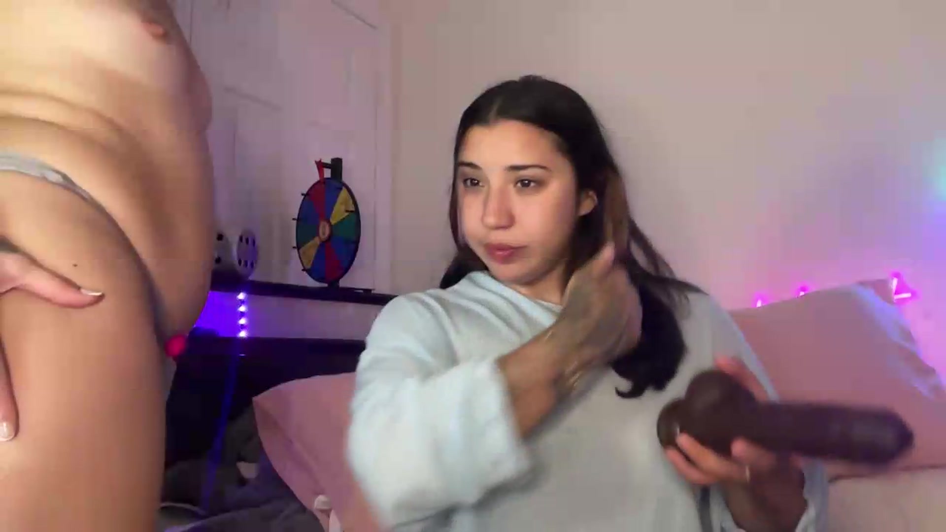 Gallery image thumbnail from Nina_lovez's myfreecams stream on, 05/22/2026, 15:52 image 20 of 20