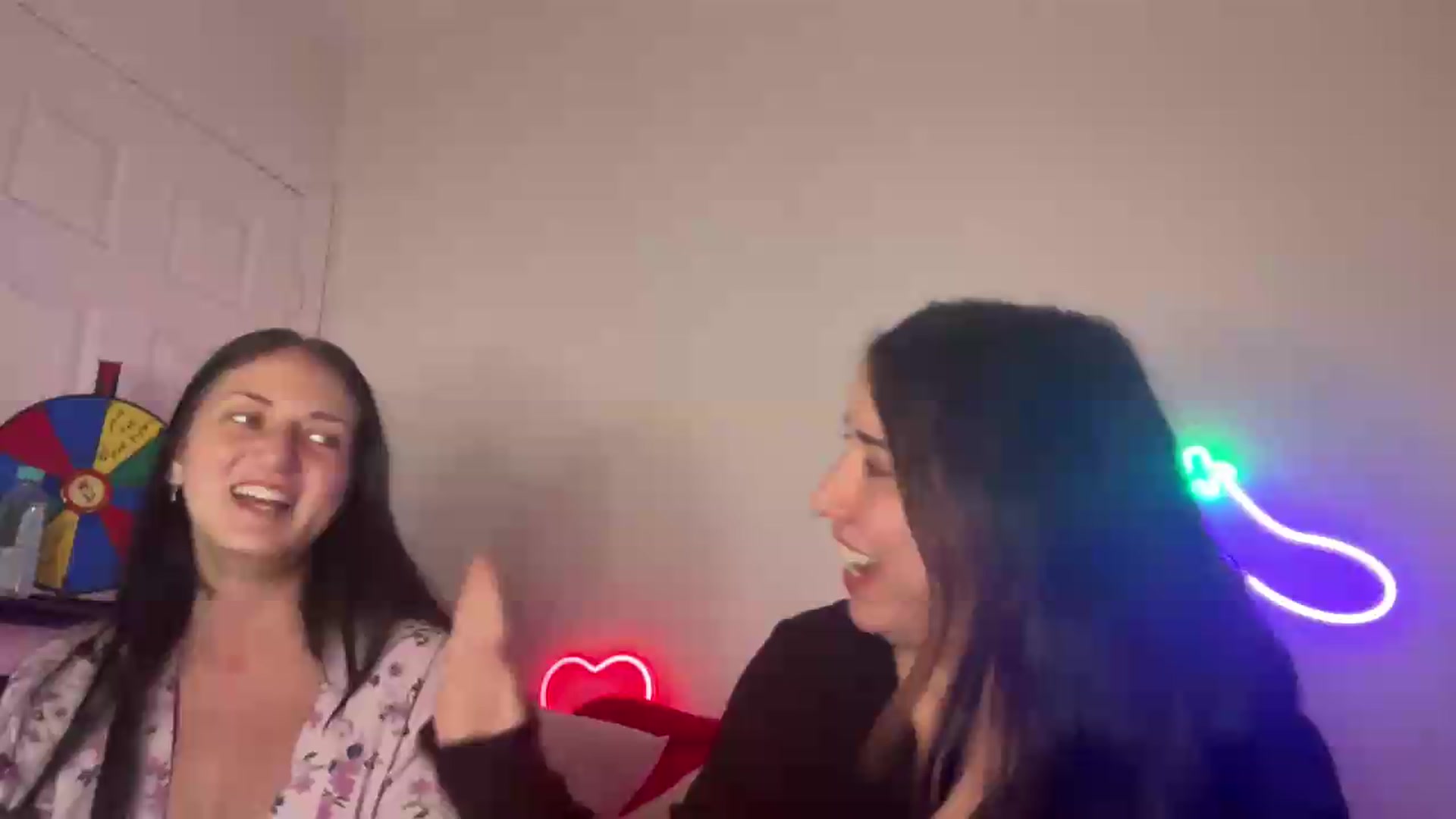 Gallery image thumbnail from Nina_lovez's myfreecams stream on, 07/10/2026, 18:07 image 1 of 20