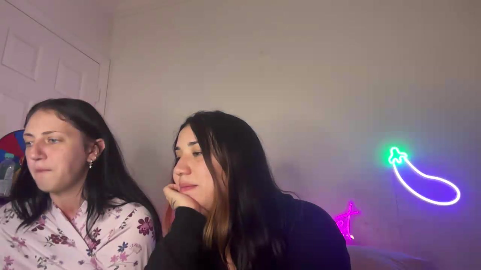 Gallery image thumbnail from Nina_lovez's myfreecams stream on, 07/10/2026, 18:07 image 2 of 20