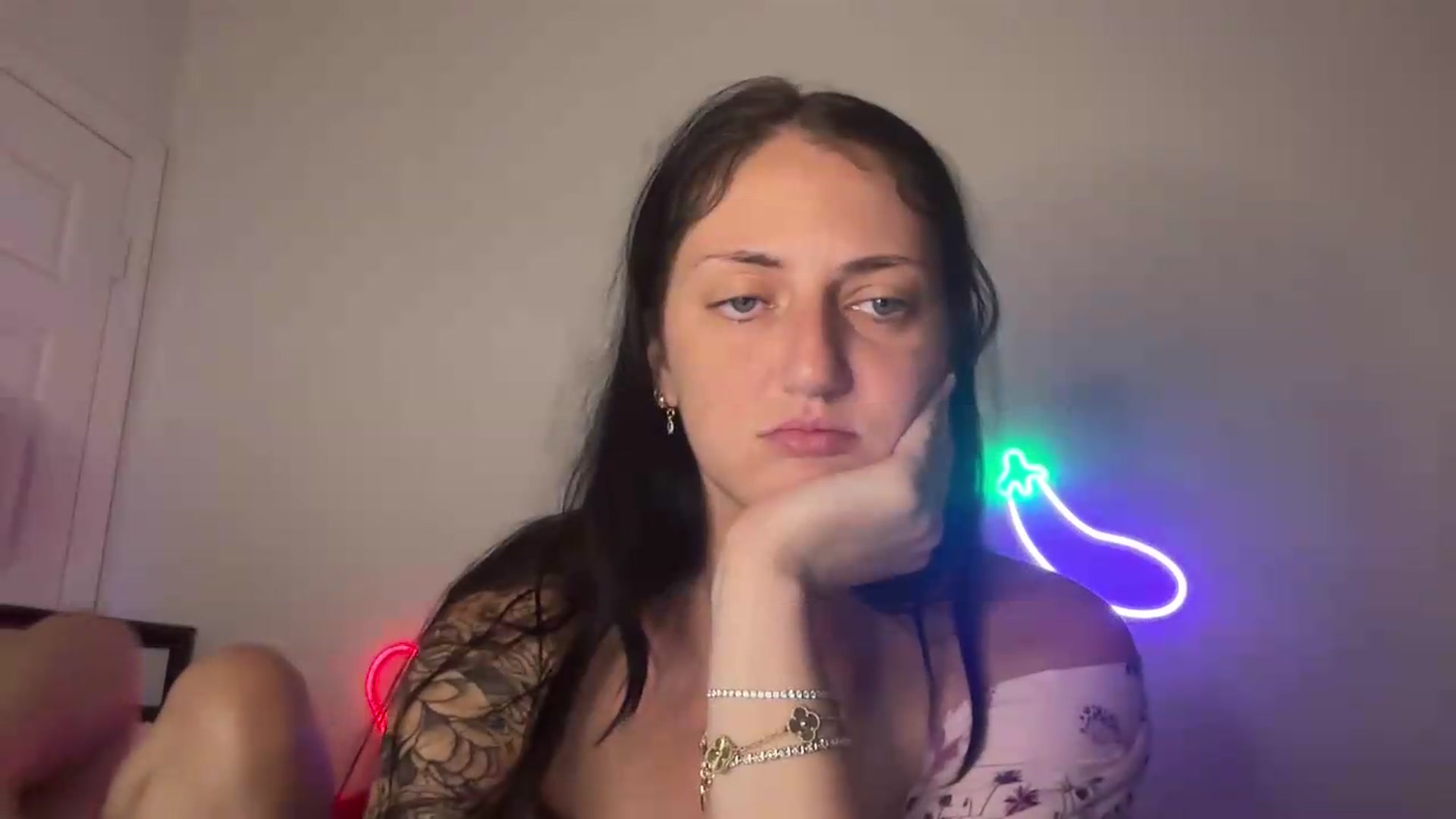 Gallery image thumbnail from Nina_lovez's myfreecams stream on, 07/10/2026, 18:07 image 20 of 20