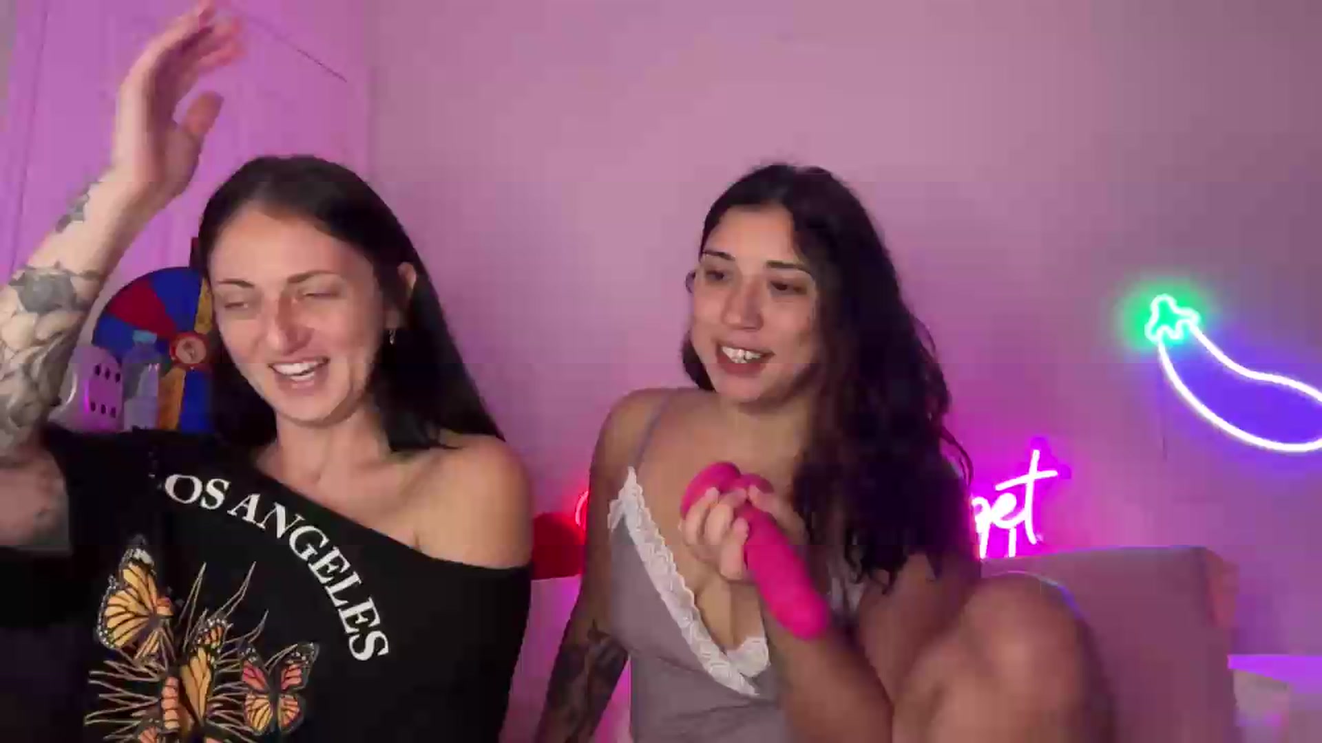 Gallery image thumbnail from Nina_lovez's myfreecams stream on, 07/15/2026, 15:19 image 7 of 20