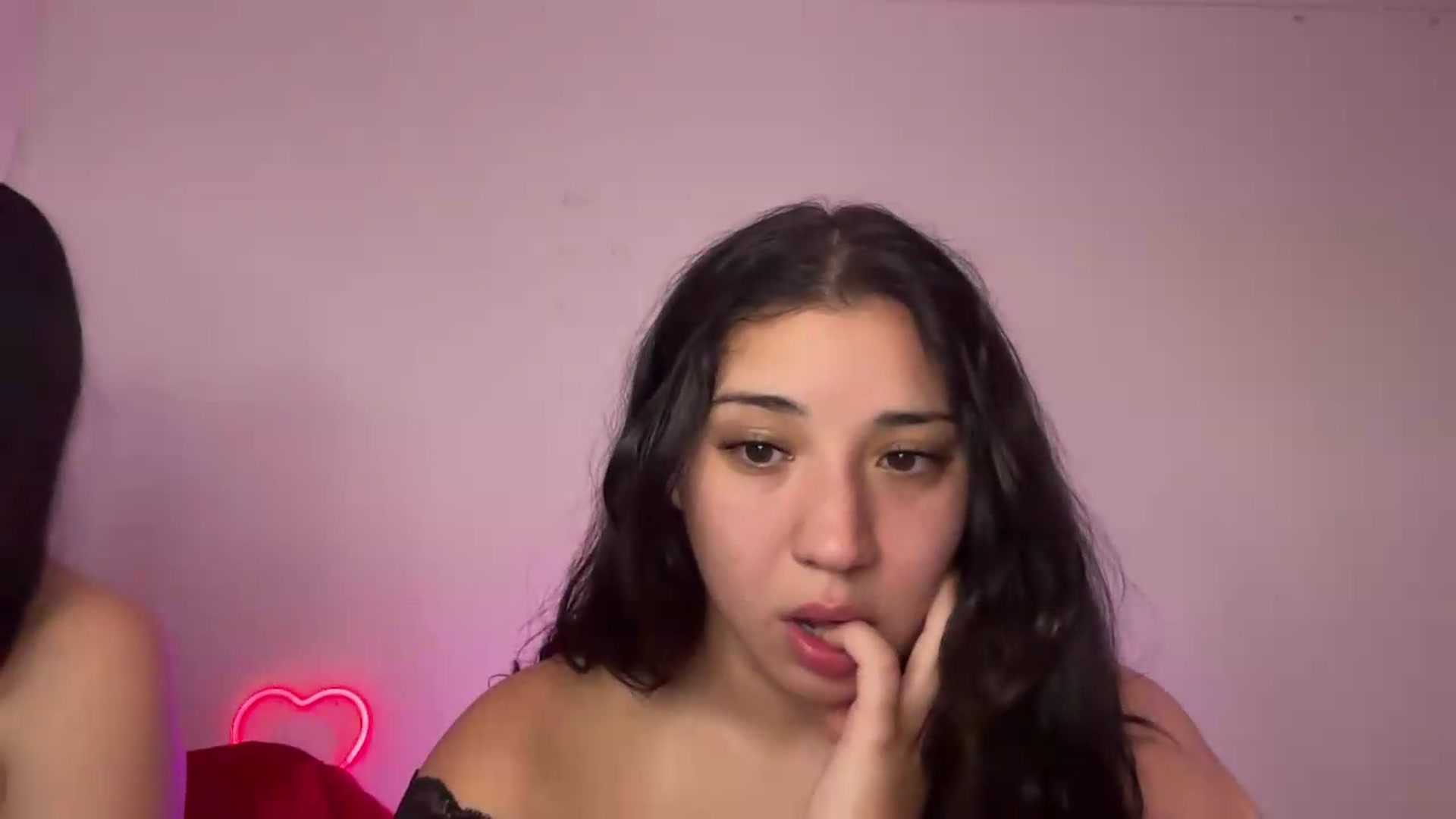 Gallery image thumbnail from Nina_lovez's myfreecams stream on, 08/10/2026, 16:10 image 2 of 20