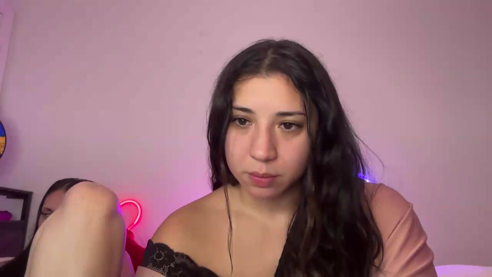 Gallery image thumbnail from Nina_lovez's myfreecams stream on, 08/10/2026, 16:10 image 3 of 20