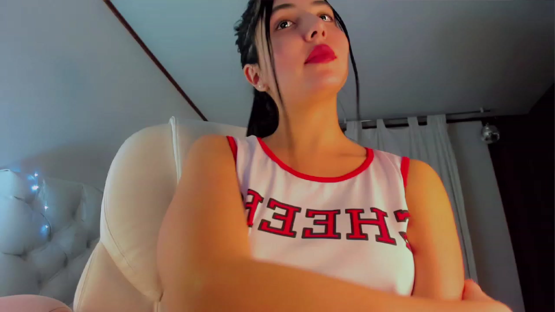 Gallery image thumbnail from Nina_w's myfreecams stream on, 07/05/2023, 01:45 image 13 of 20