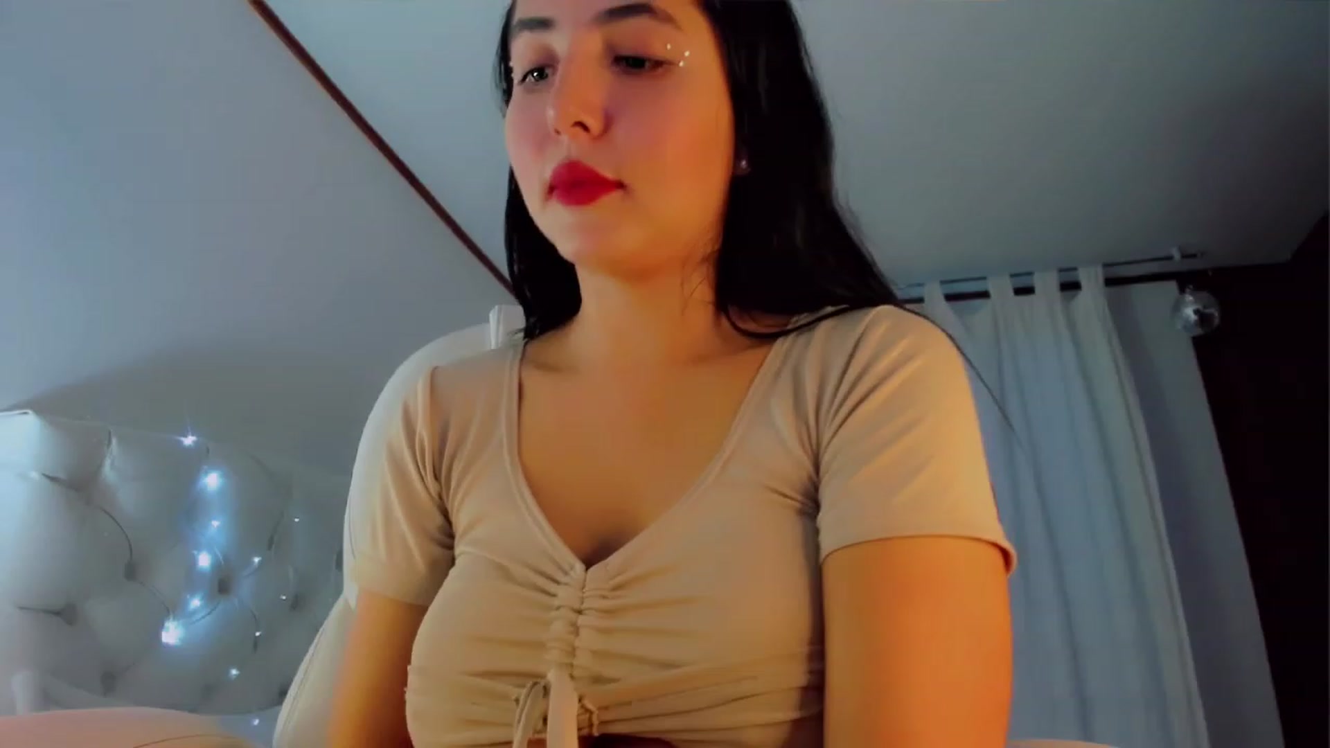 Gallery image thumbnail from Nina_w's myfreecams stream on, 07/27/2023, 23:19 image 19 of 20
