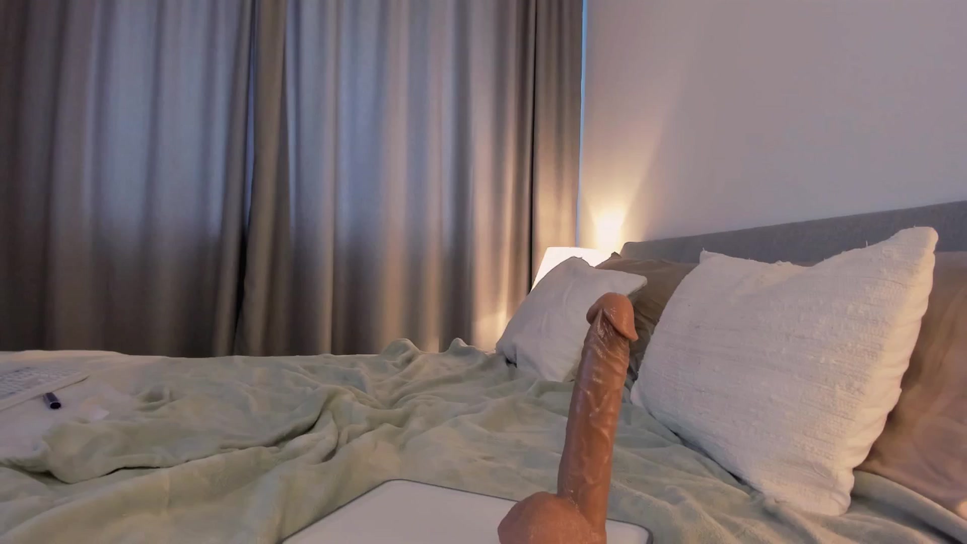 Gallery image thumbnail from Nina_yv's myfreecams stream on, 12/02/2024, 13:03 image 10 of 20