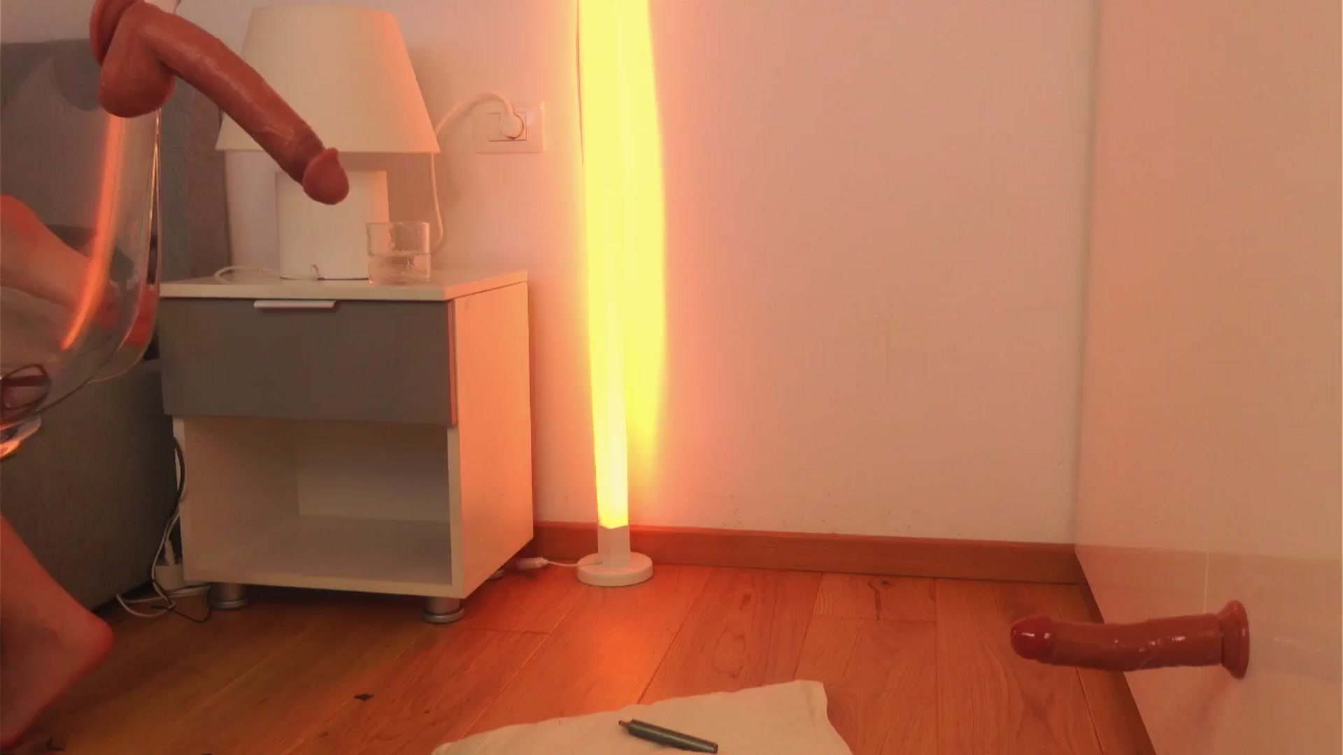 Gallery image thumbnail from Nina_yv's myfreecams stream on, 12/28/2024, 11:45 image 11 of 20