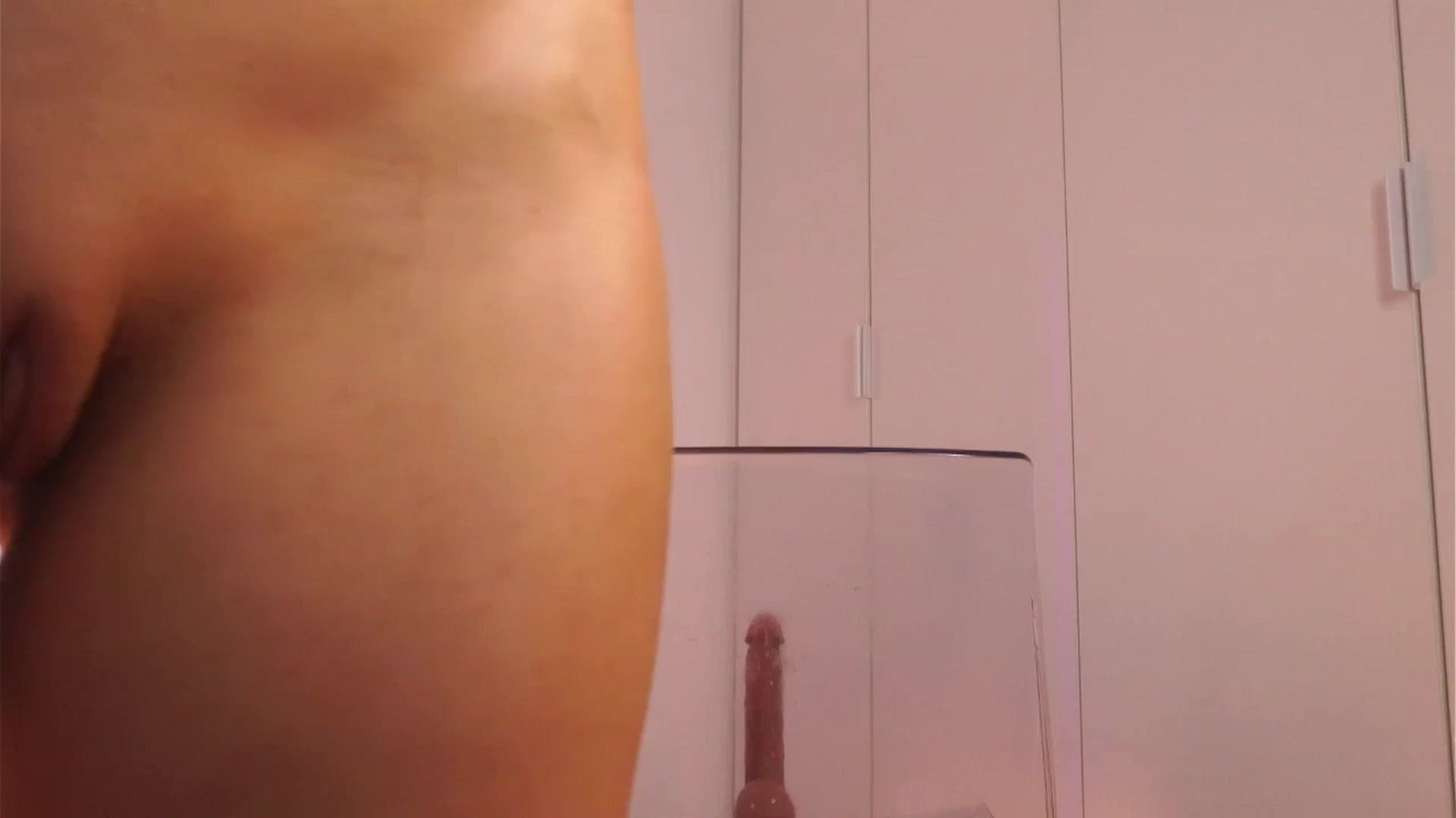 Gallery image thumbnail from Nina_yv's myfreecams stream on, 01/13/2025, 12:20 image 17 of 20