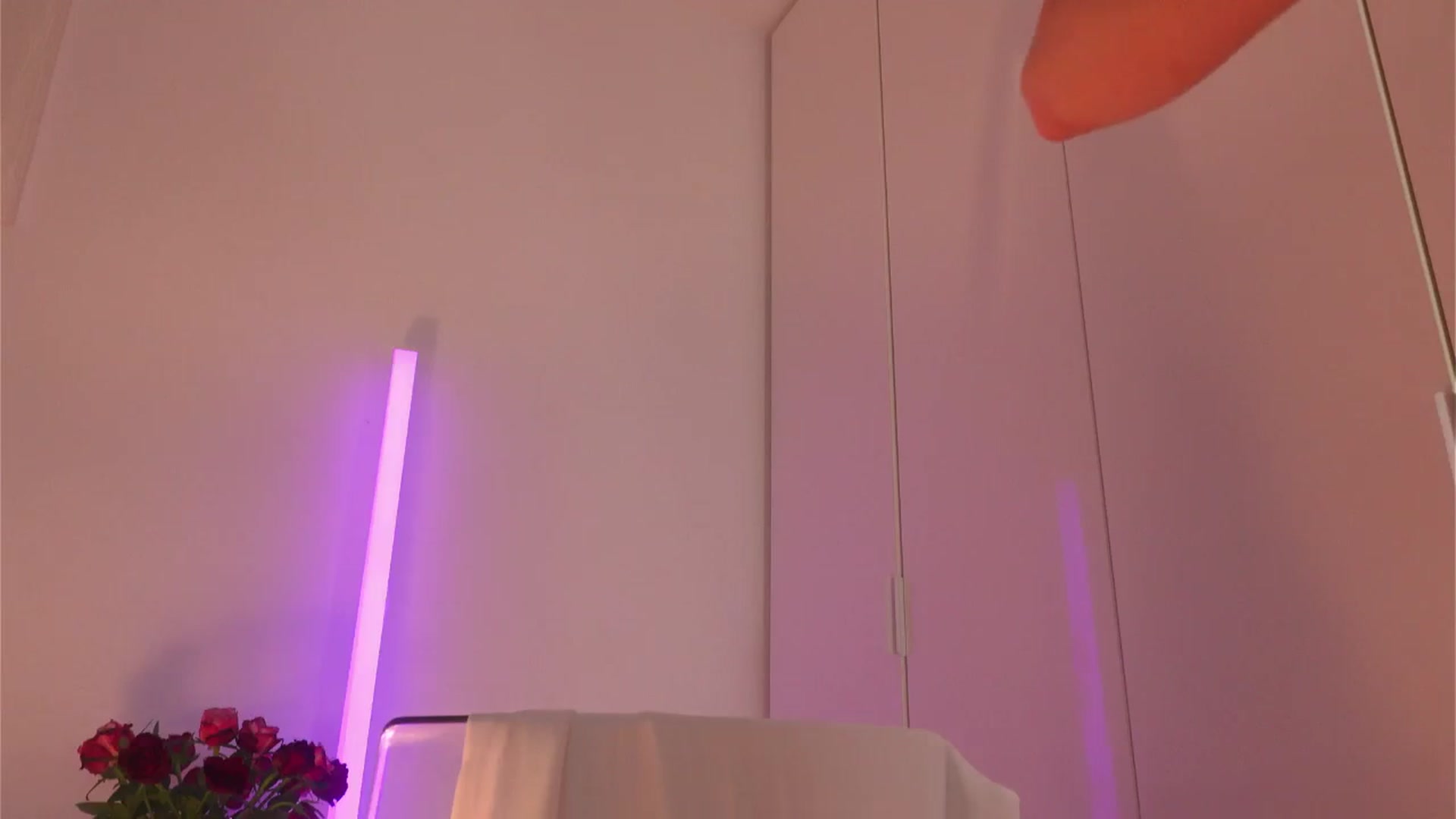 Gallery image thumbnail from Nina_yv's myfreecams stream on, 02/05/2025, 13:37 image 18 of 20