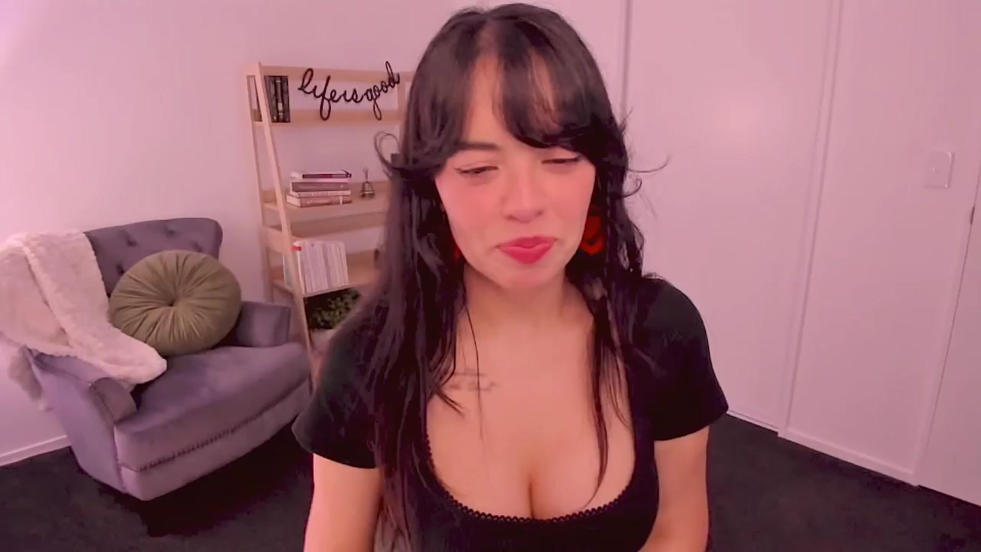 Gallery image thumbnail from Ninachu's myfreecams stream on, 09/13/2025, 04:50 image 19 of 20