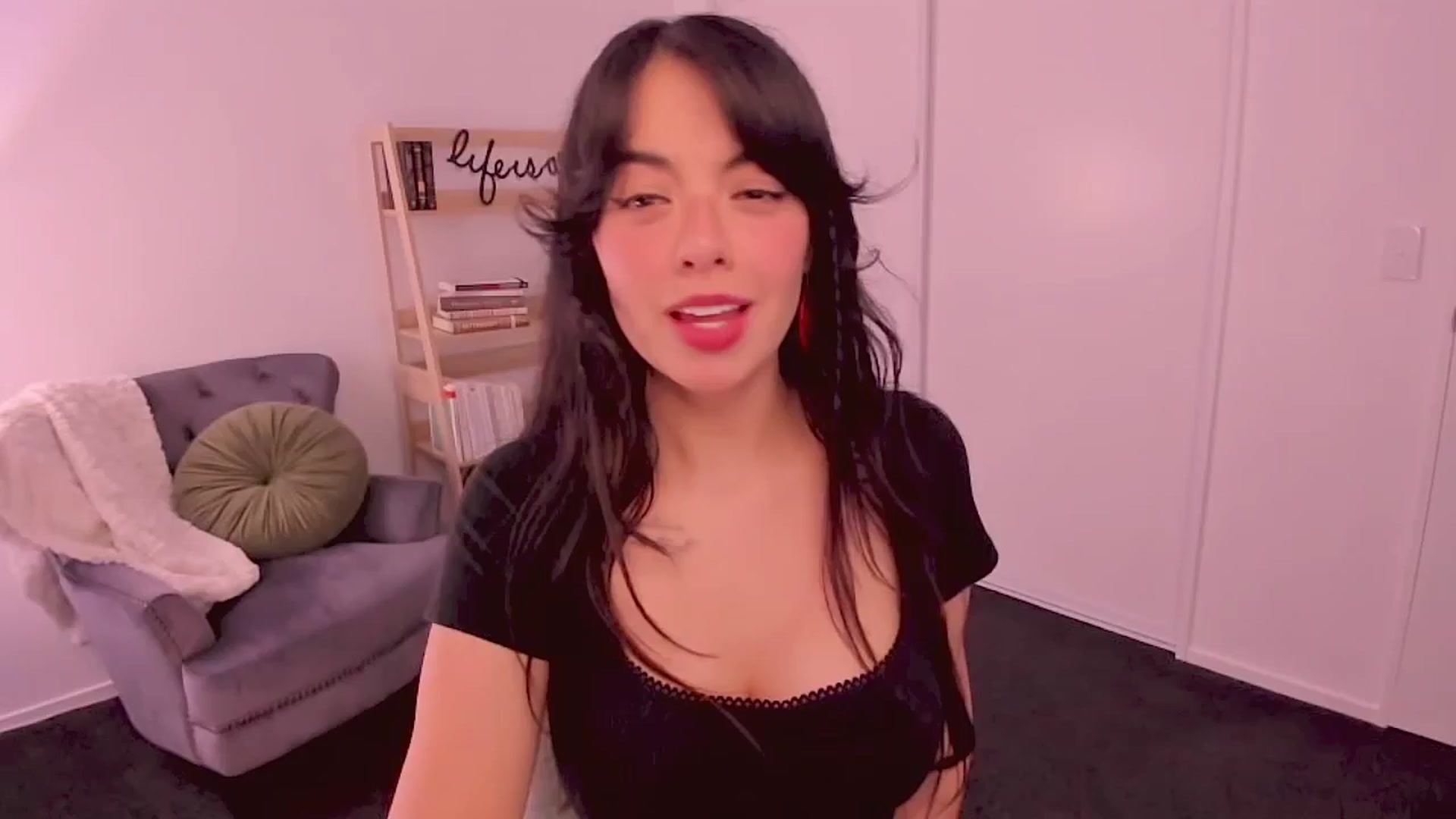 Gallery image thumbnail from Ninachu's myfreecams stream on, 09/13/2025, 04:50 image 13 of 20