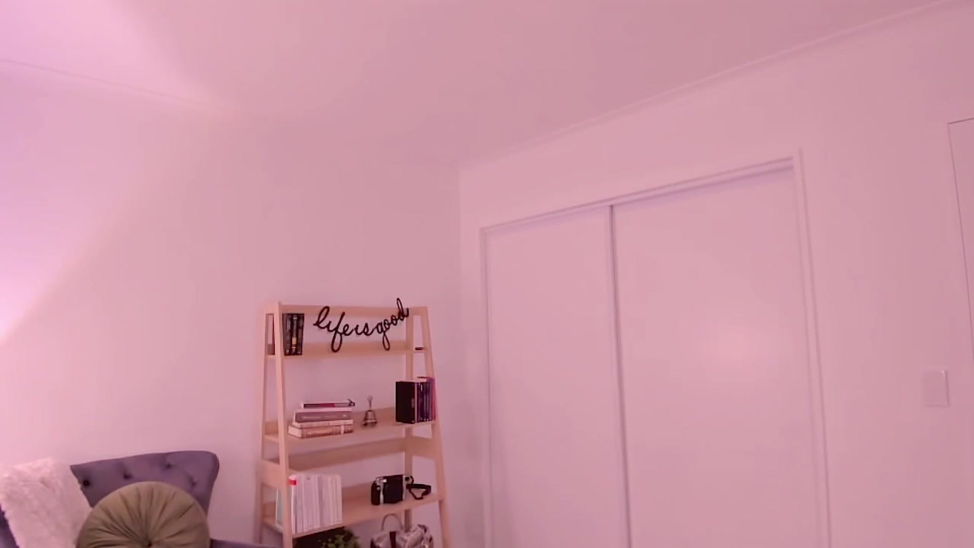 Gallery image thumbnail from Ninacita's myfreecams stream on, 09/08/2025, 03:52 image 4 of 20