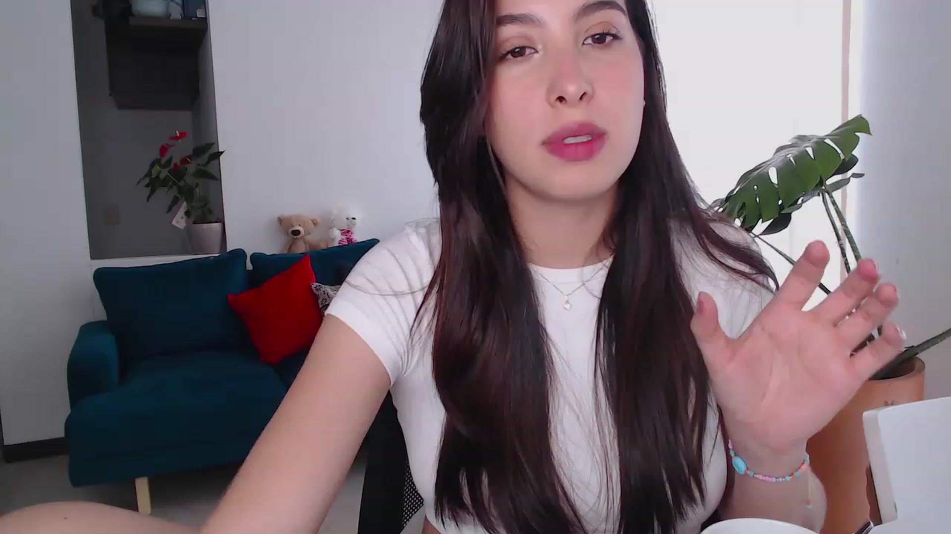 Gallery image thumbnail from Ninajoyy's myfreecams stream on, 12/07/2022, 21:39 image 5 of 20