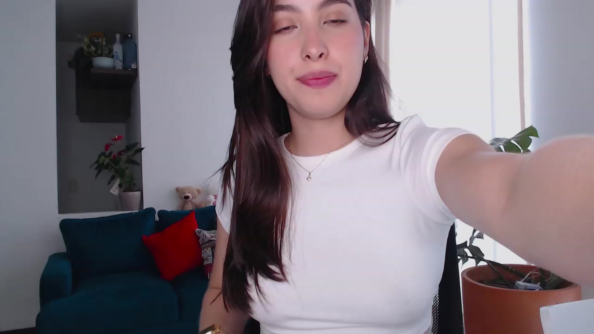 Gallery image thumbnail from Ninajoyy's myfreecams stream on, 12/07/2022, 21:39 image 8 of 20