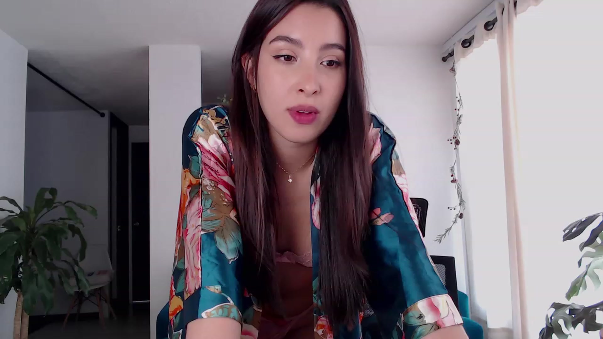 Gallery image thumbnail from Ninajoyy's myfreecams stream on, 12/12/2022, 18:02 image 8 of 20