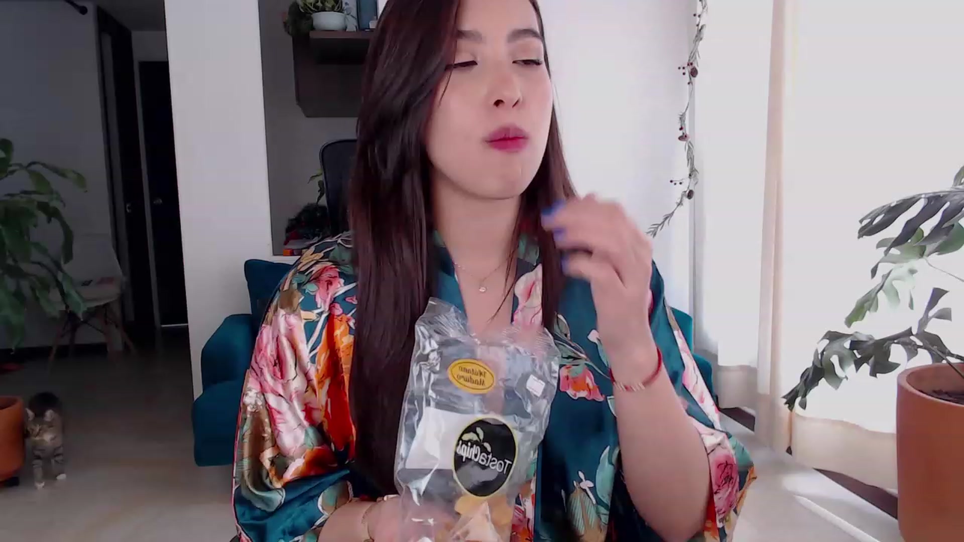 Gallery image thumbnail from Ninajoyy's myfreecams stream on, 12/12/2022, 18:02 image 5 of 20