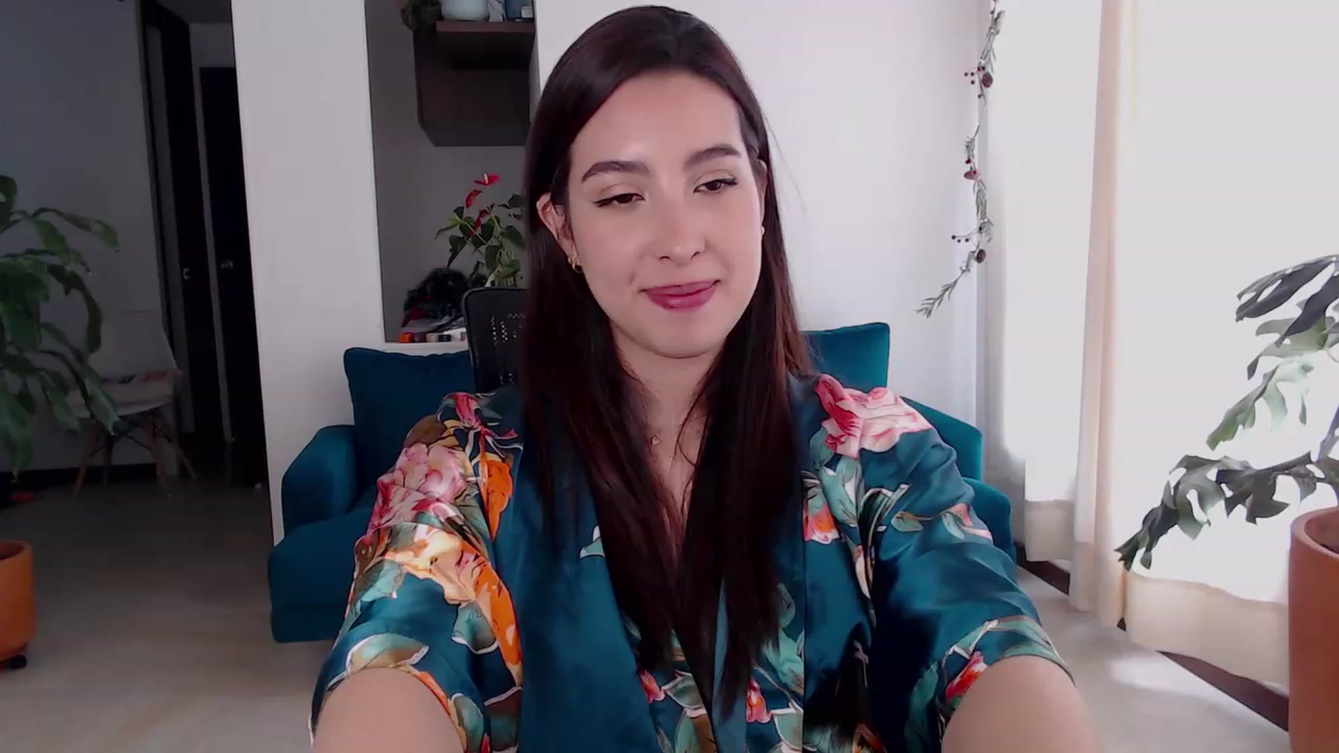 Gallery image thumbnail from Ninajoyy's myfreecams stream on, 12/12/2022, 18:02 image 2 of 20