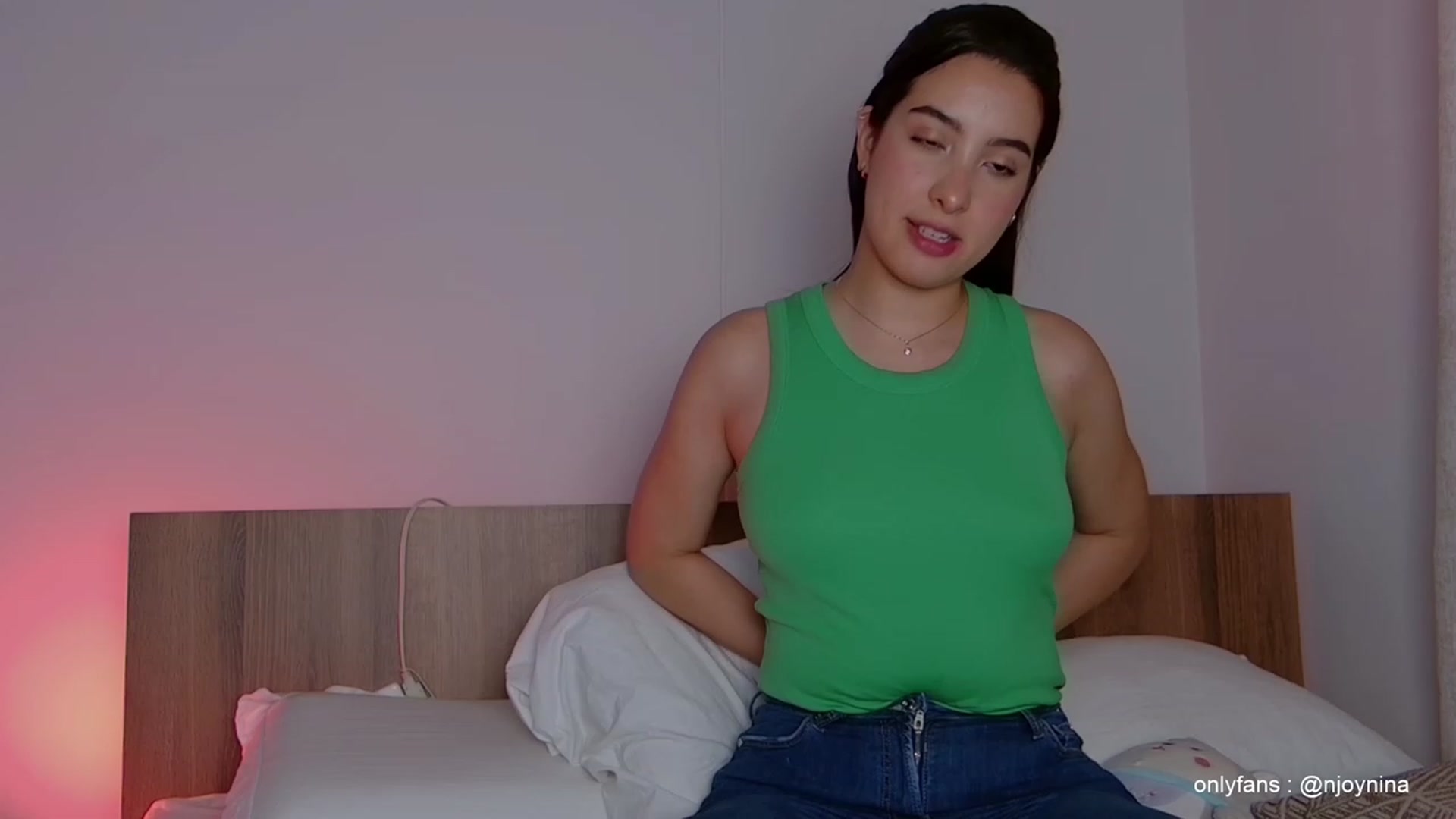 Gallery image thumbnail from Ninajoyy's myfreecams stream on, 04/04/2023, 24:54 image 20 of 20
