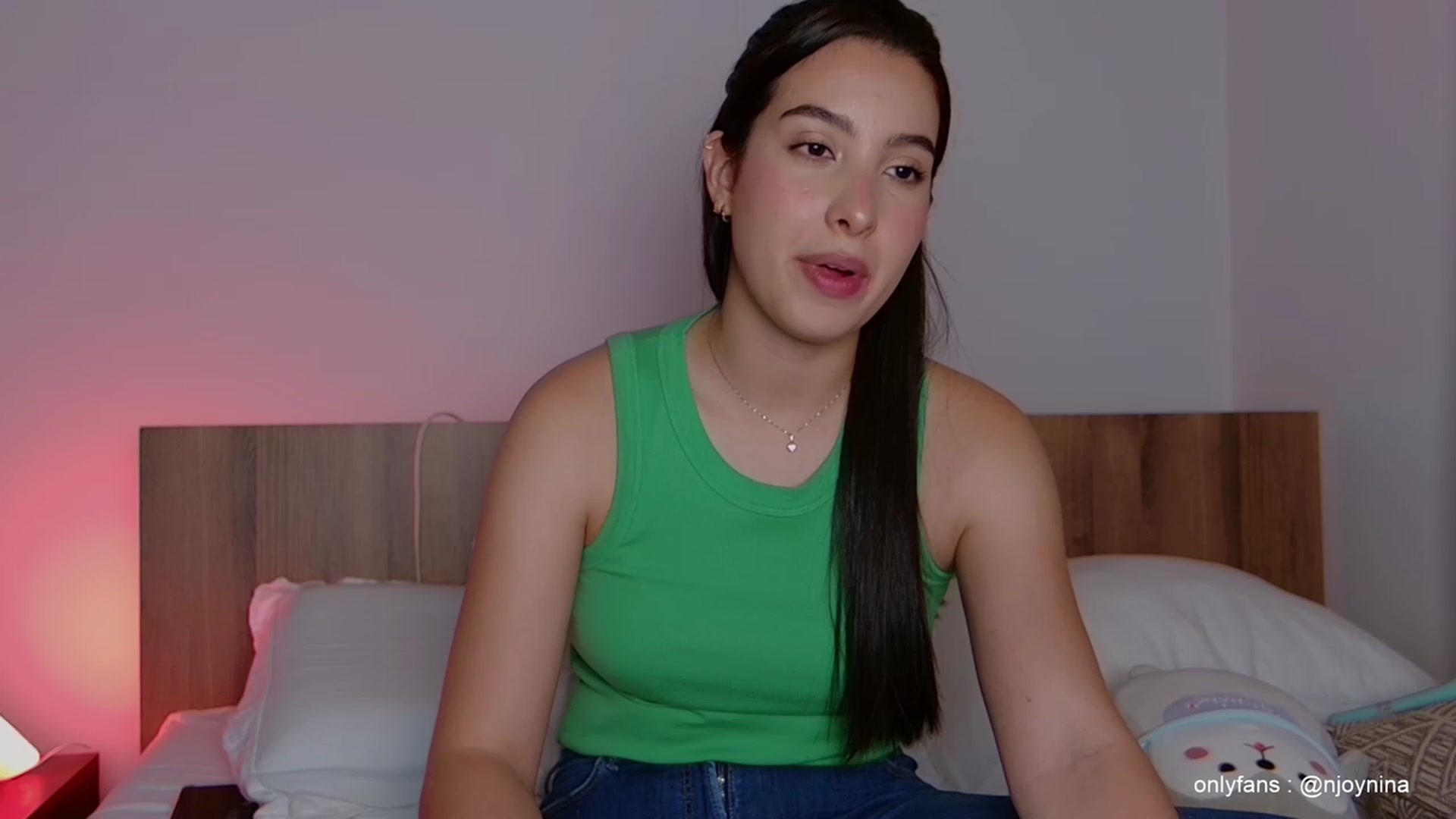 Gallery image thumbnail from Ninajoyy's myfreecams stream on, 04/04/2023, 24:54 image 2 of 20