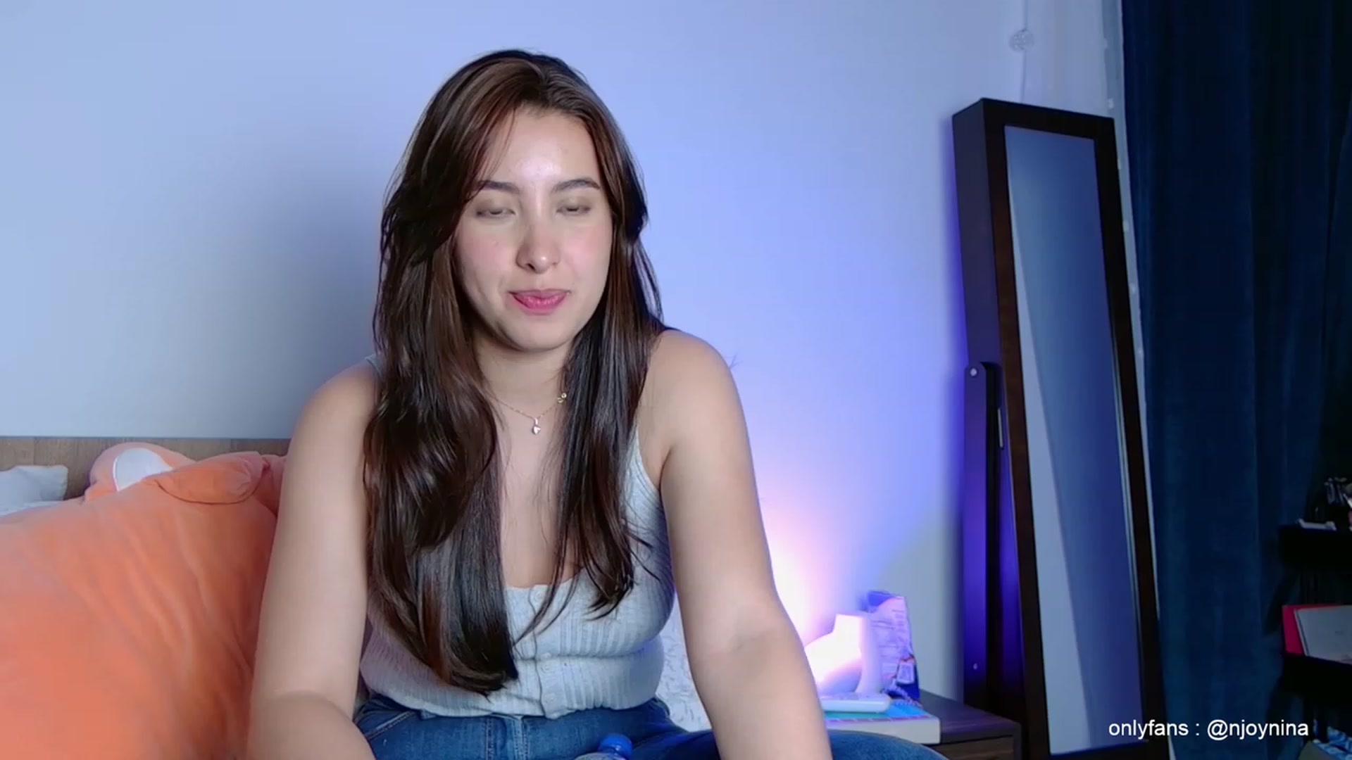 Gallery image thumbnail from Ninajoyy's myfreecams stream on, 10/24/2023, 24:00 image 14 of 20
