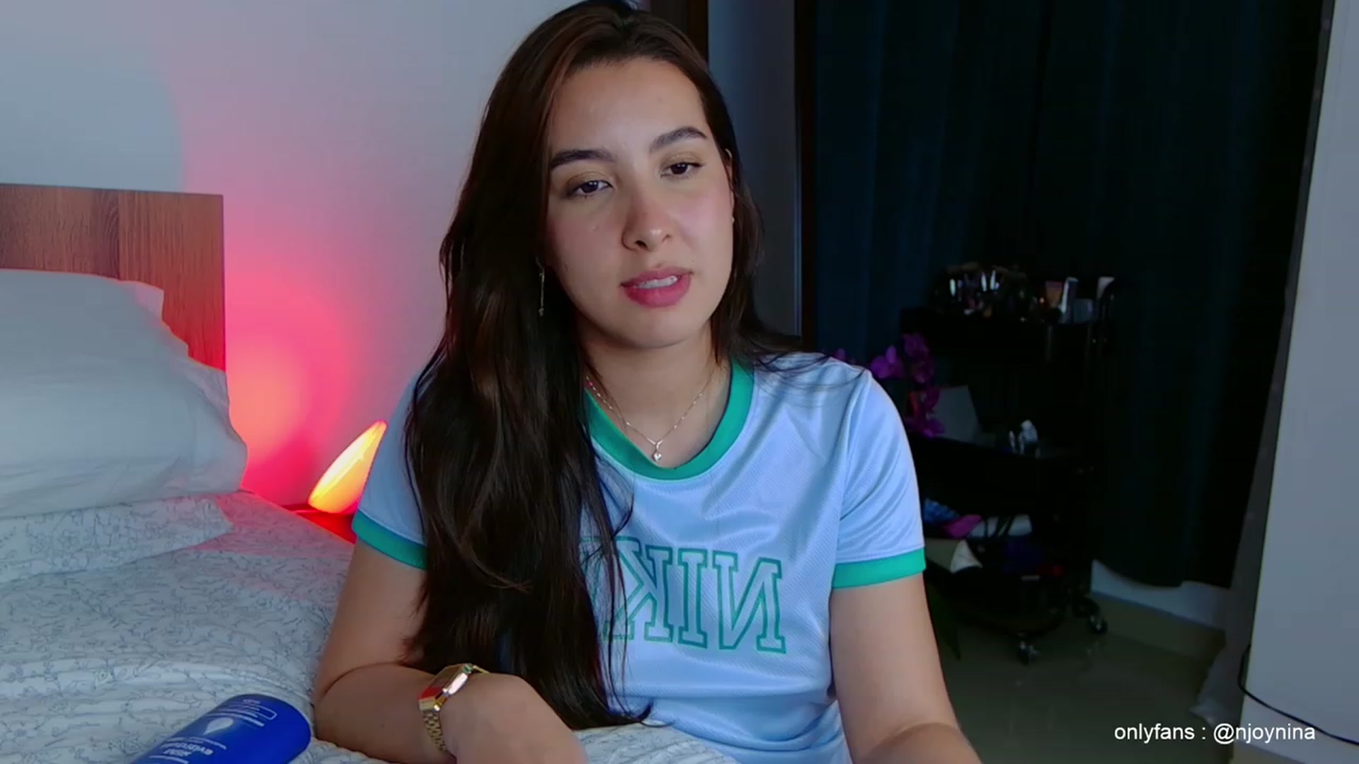 Gallery image thumbnail from Ninajoyy's myfreecams stream on, 11/10/2023, 01:47 image 4 of 20