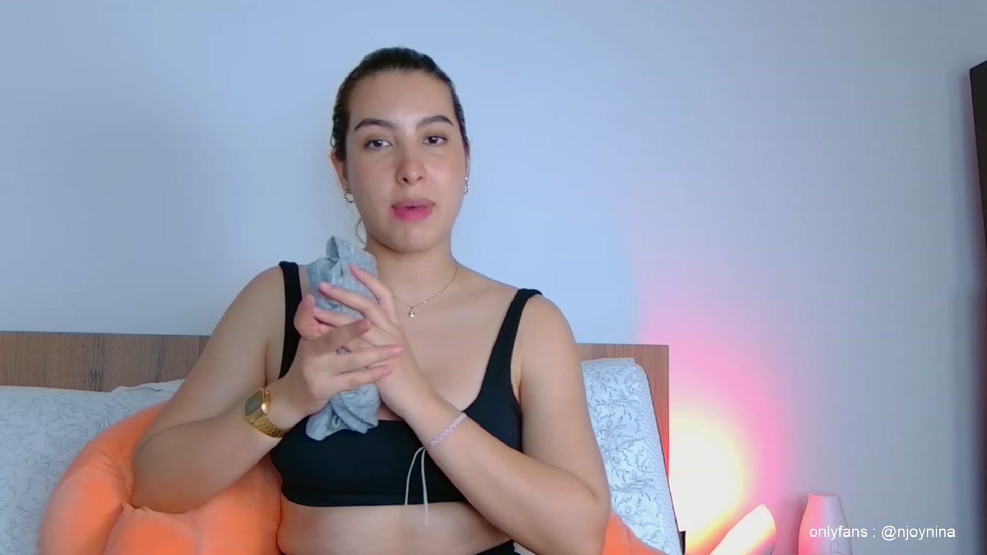 Gallery image thumbnail from Ninajoyy's myfreecams stream on, 11/11/2023, 01:43 image 4 of 20
