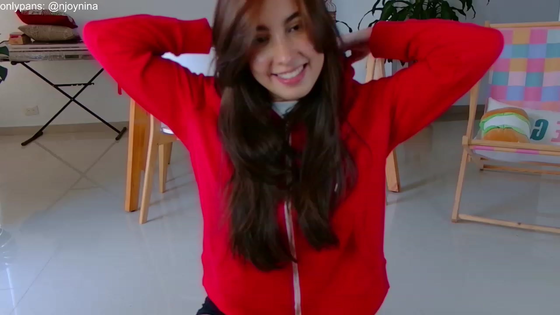 Gallery image thumbnail from Ninajoyy's myfreecams stream on, 12/20/2023, 21:11 image 11 of 20