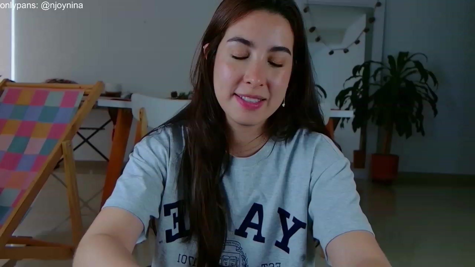 Gallery image thumbnail from Ninajoyy's myfreecams stream on, 12/22/2023, 23:21 image 5 of 20
