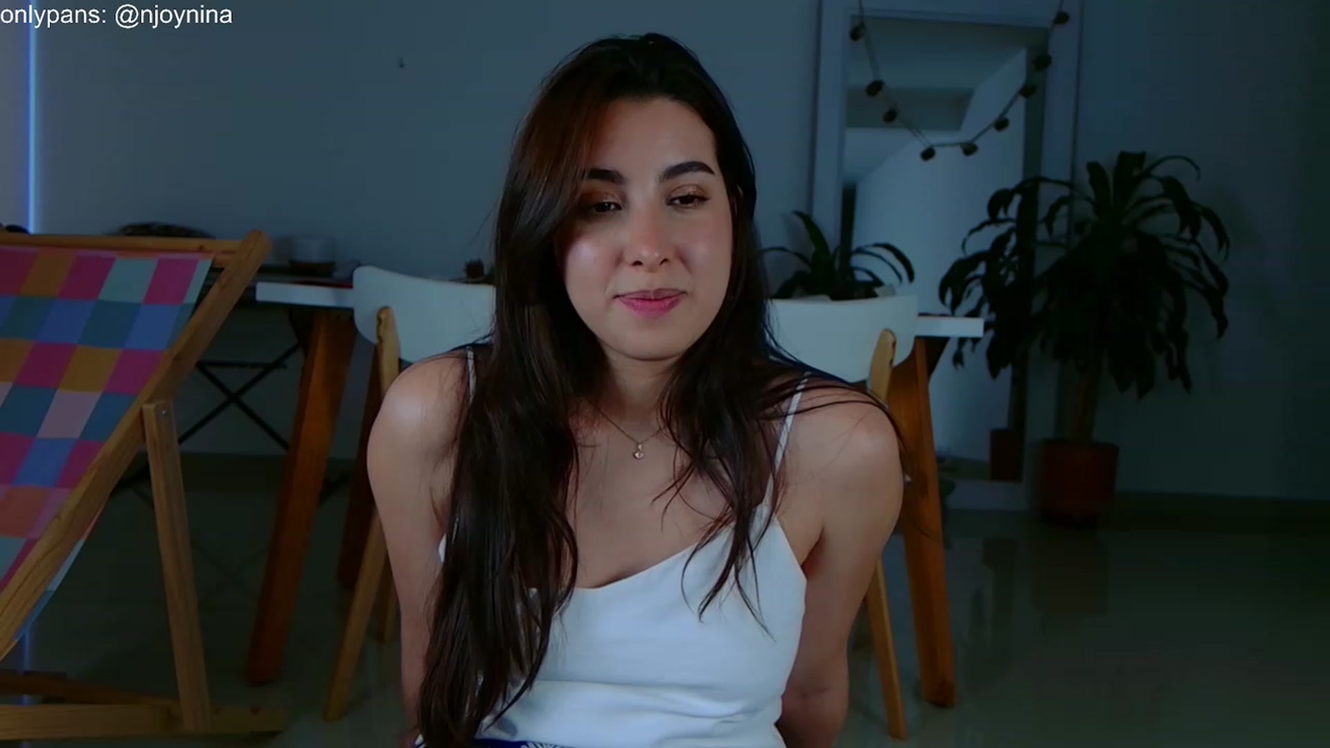 Gallery image thumbnail from Ninajoyy's myfreecams stream on, 12/22/2023, 23:21 image 15 of 20