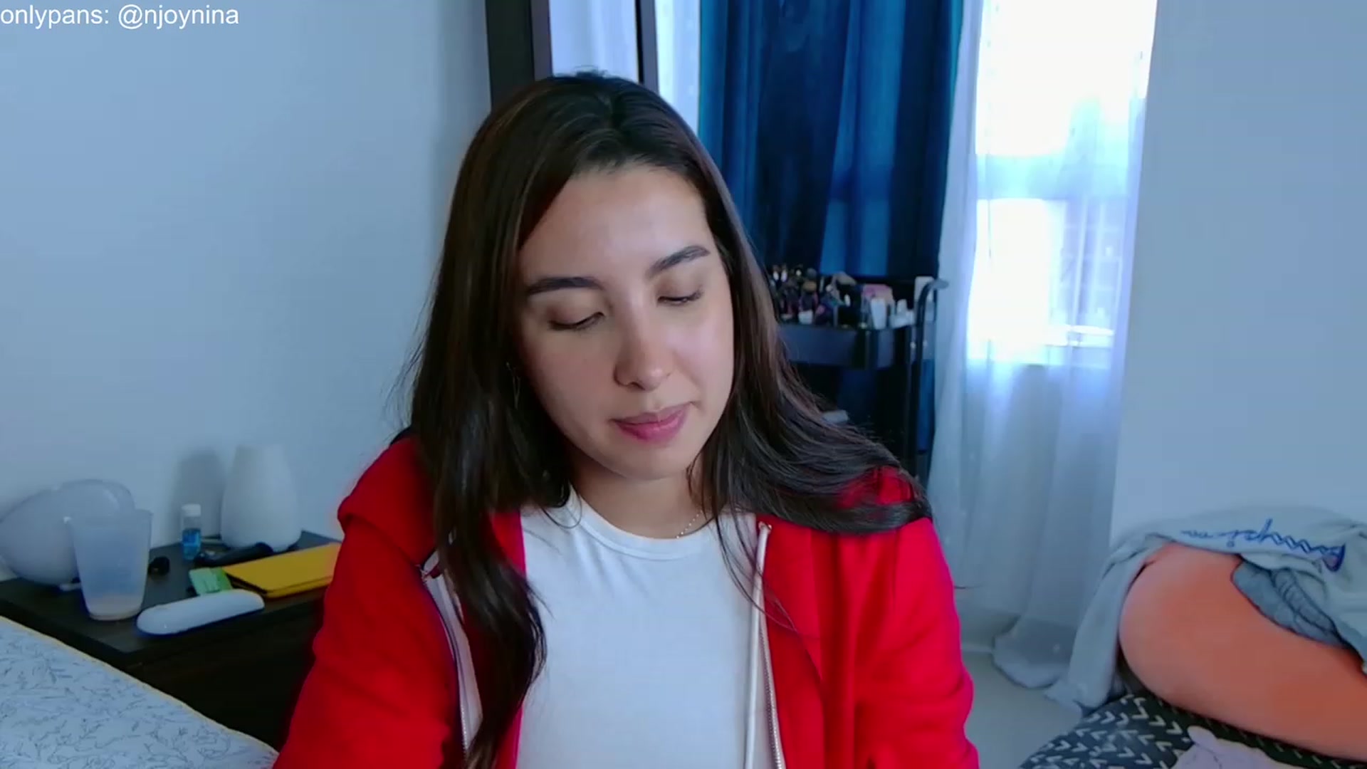 Gallery image thumbnail from Ninajoyy's myfreecams stream on, 12/29/2023, 21:14 image 17 of 20