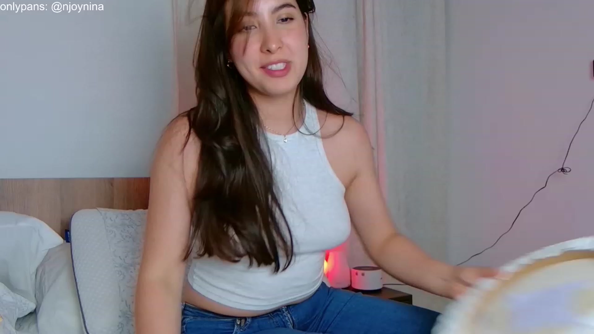 Gallery image thumbnail from Ninajoyy's myfreecams stream on, 01/31/2024, 01:04 image 13 of 20