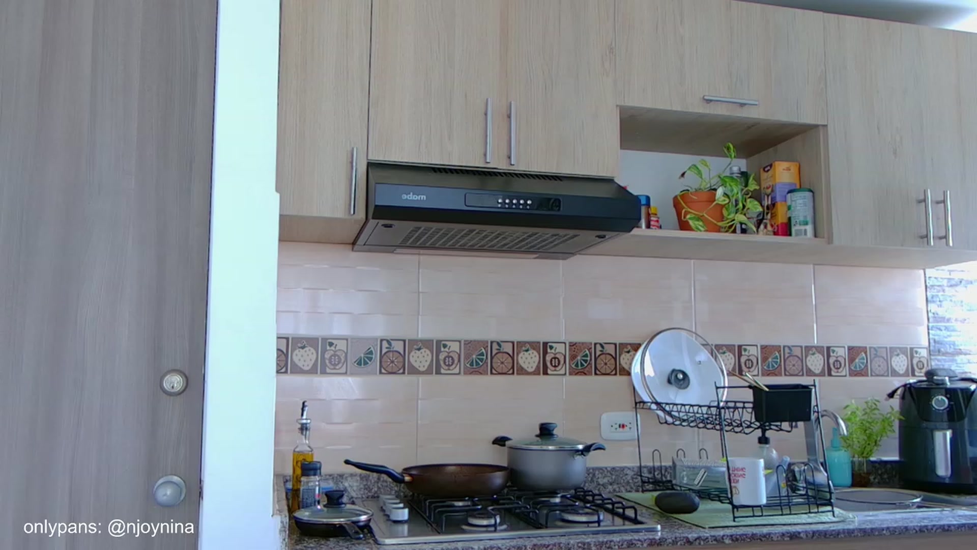 Gallery image thumbnail from Ninajoyy's myfreecams stream on, 02/28/2024, 18:19 image 4 of 20