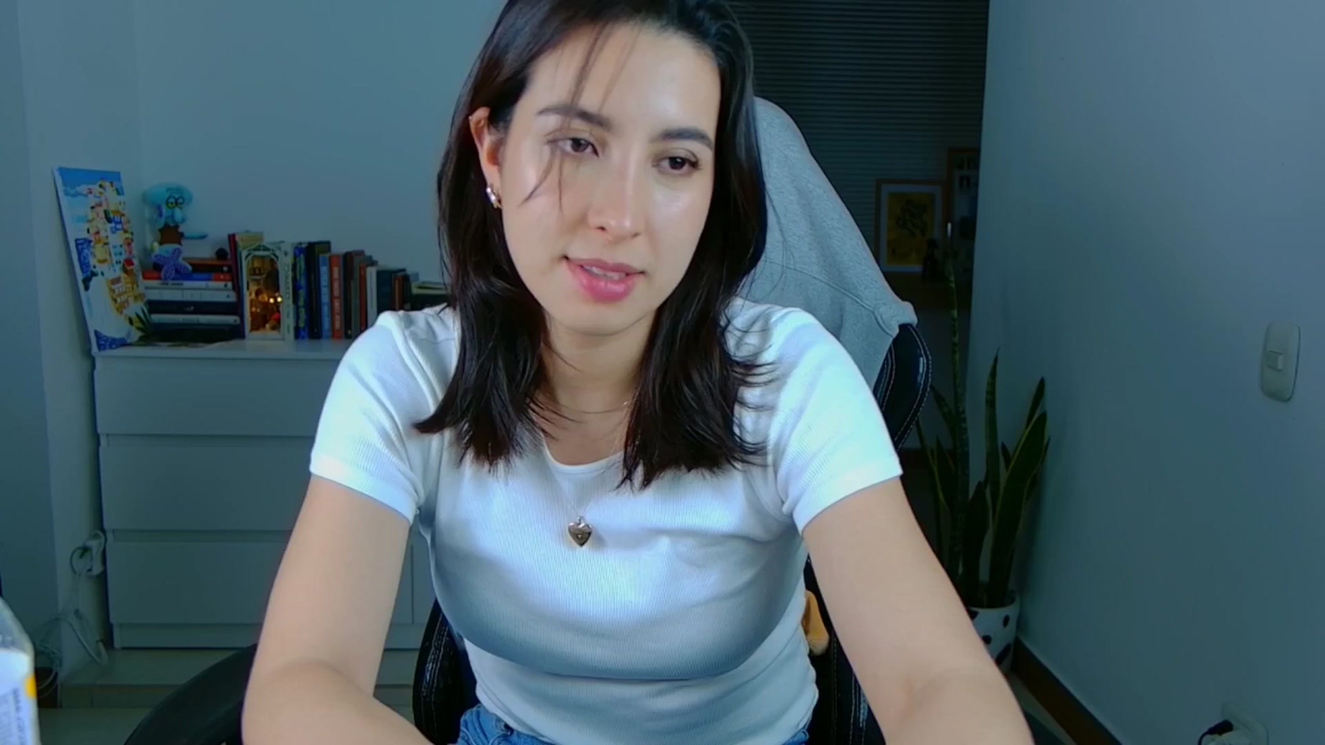 Gallery image thumbnail from Ninajoyy's myfreecams stream on, 06/28/2025, 01:56 image 14 of 20