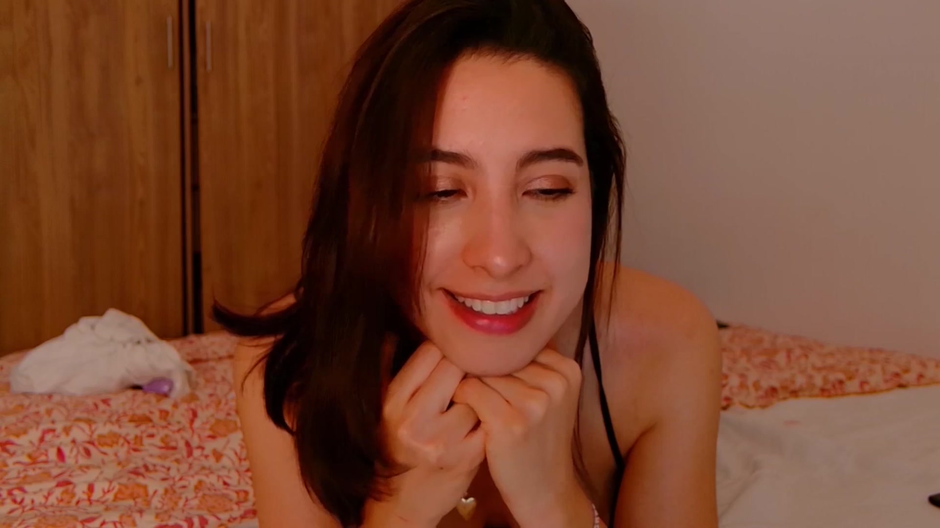 Gallery image thumbnail from Ninajoyy's myfreecams stream on, 08/02/2025, 01:35 image 16 of 20