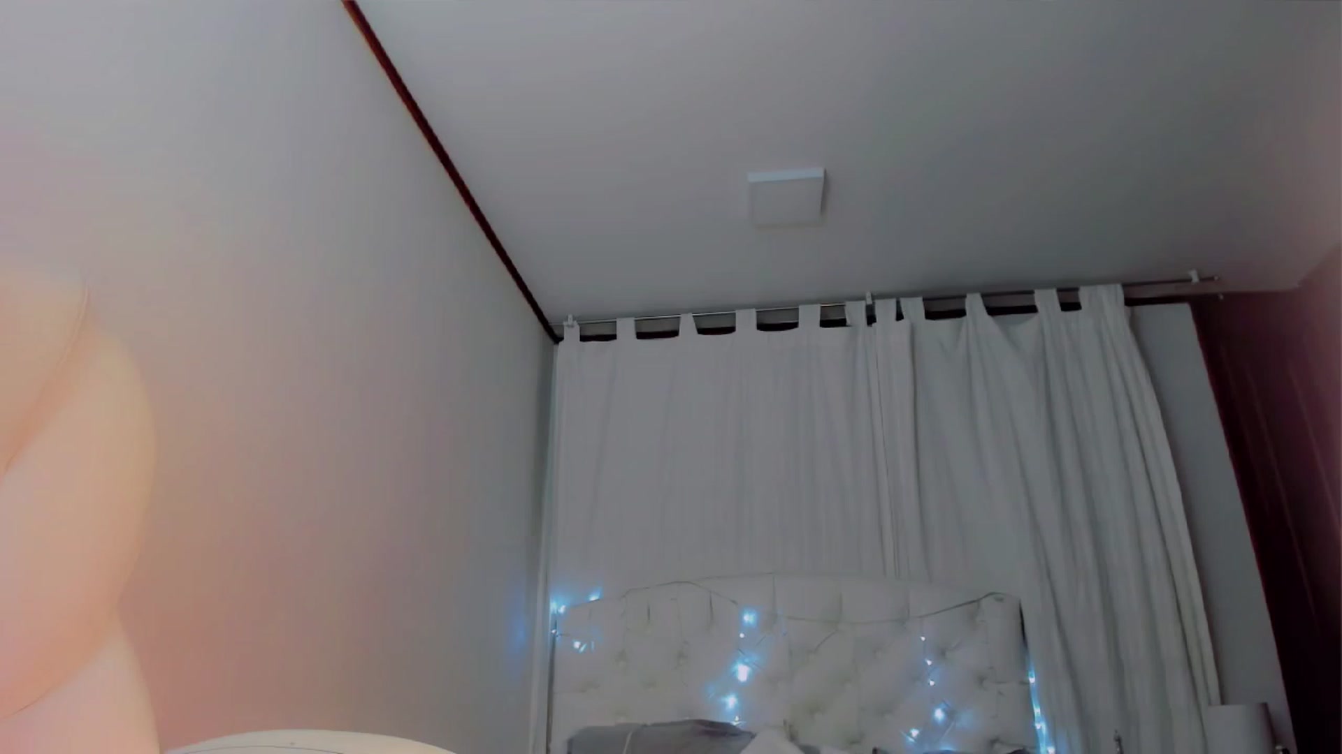 Gallery image thumbnail from Ninawv's myfreecams stream on, 02/05/2023, 24:25 image 15 of 20