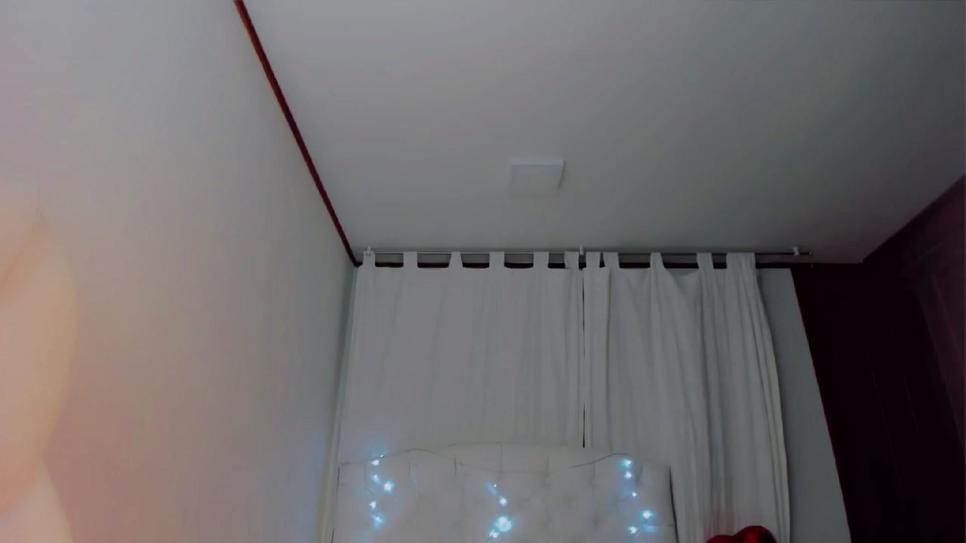 Gallery image thumbnail from Ninawv's myfreecams stream on, 03/11/2023, 24:17 image 7 of 20